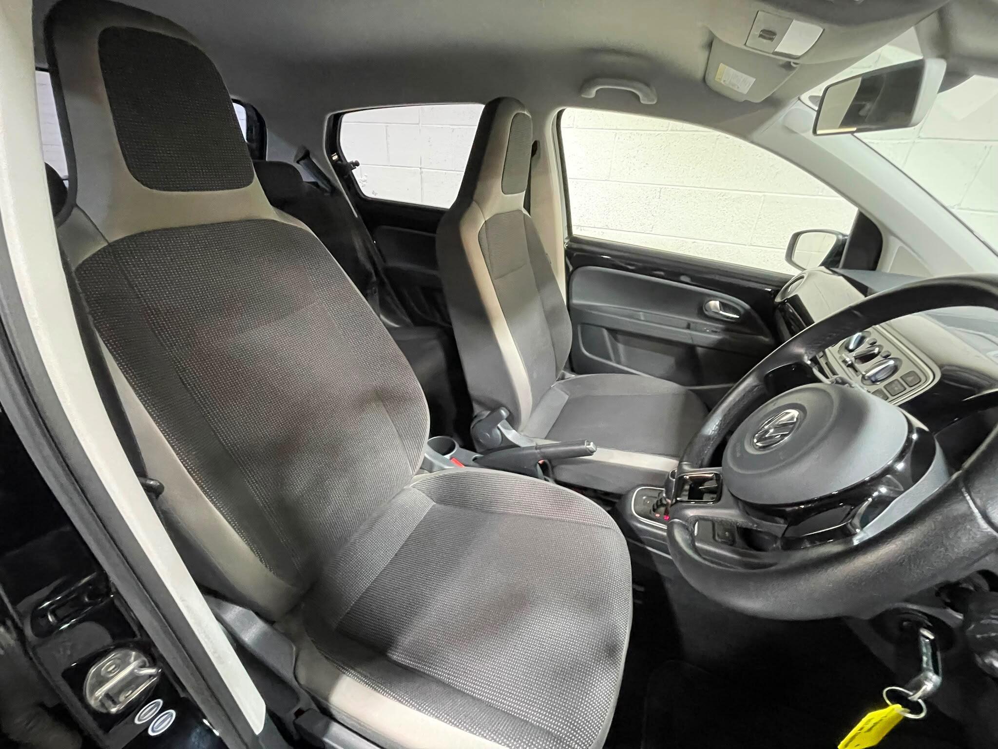 Volkswagen up! - Image 7