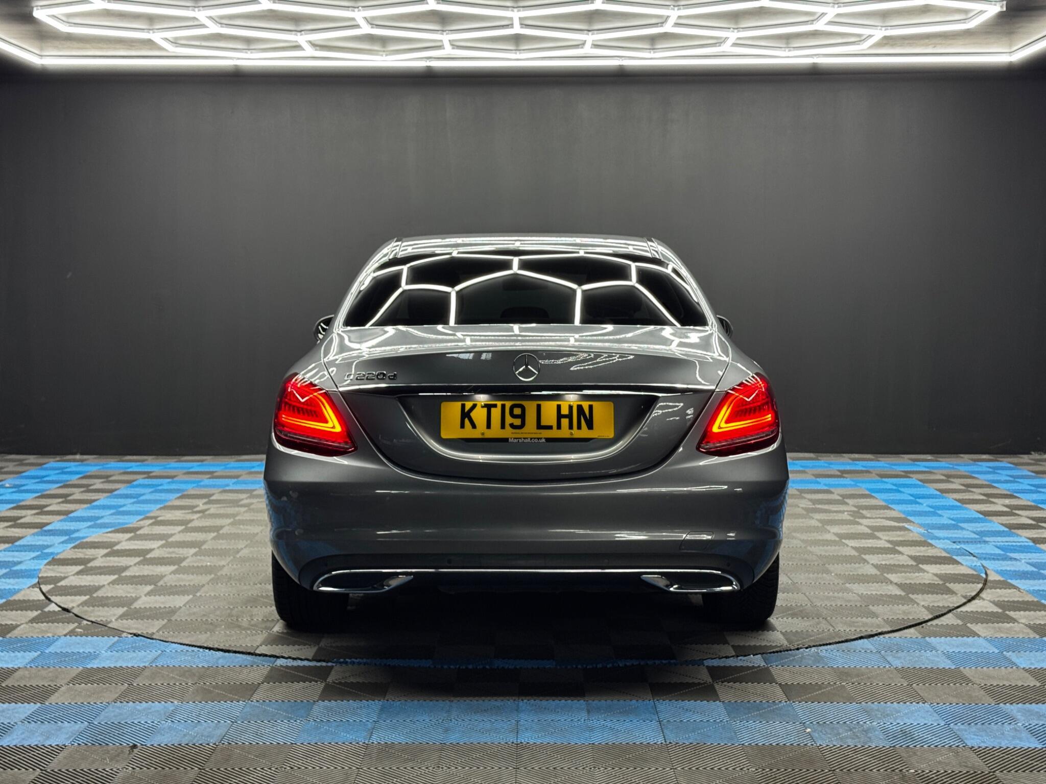 Mercedes C Class - Image 6