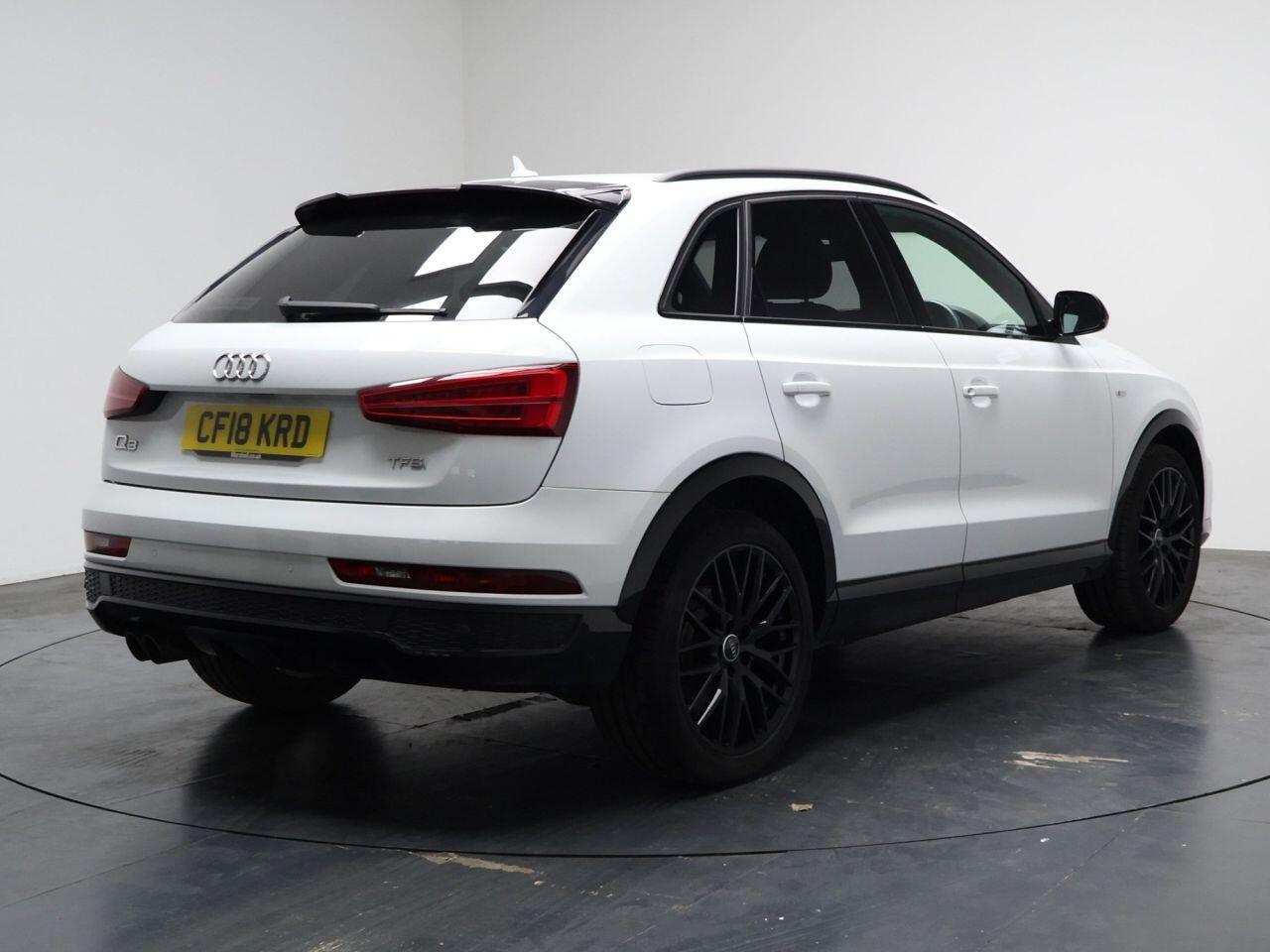 Audi Q3 - Image 12