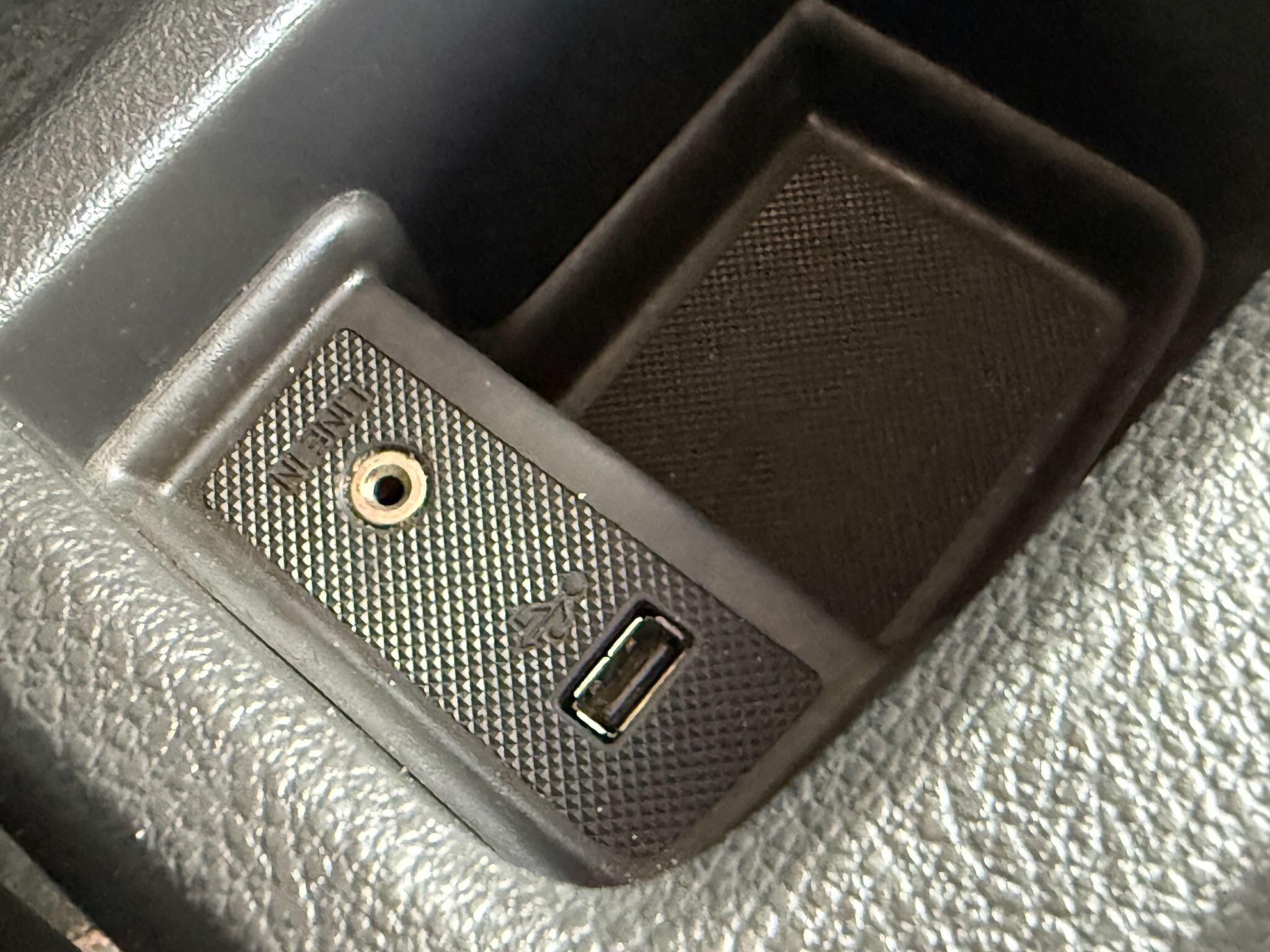 Ford Focus - Image 48