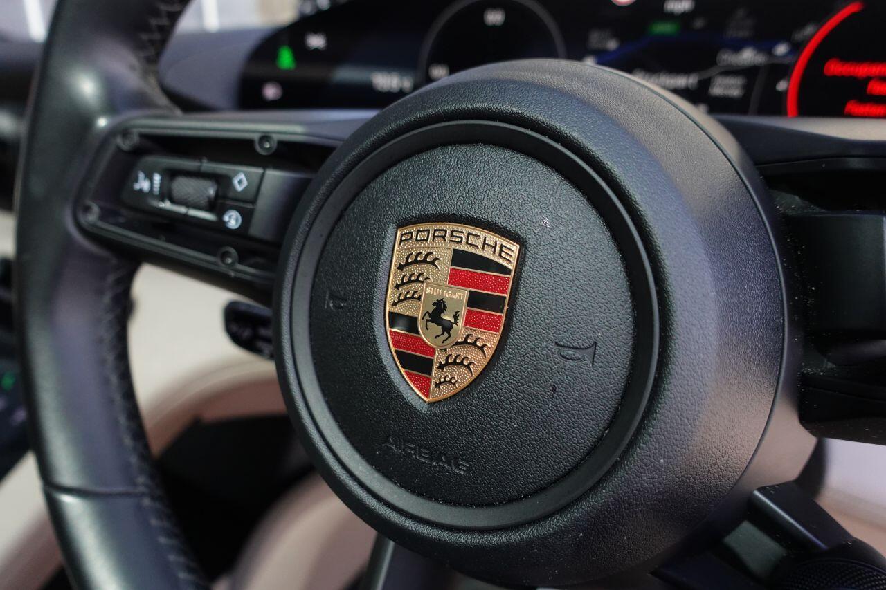 Porsche Taycan - Image 45