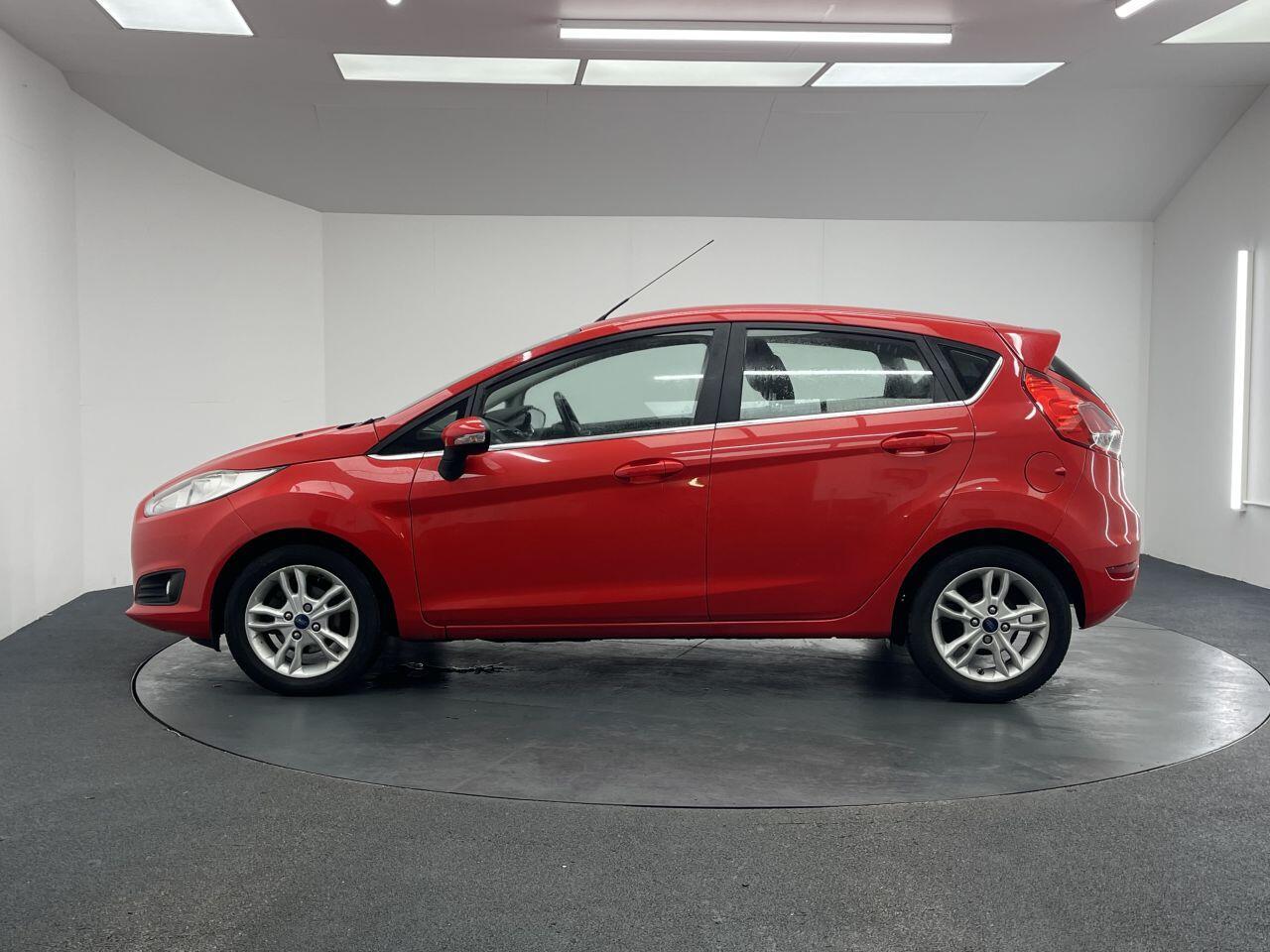 Ford Fiesta - Image 8