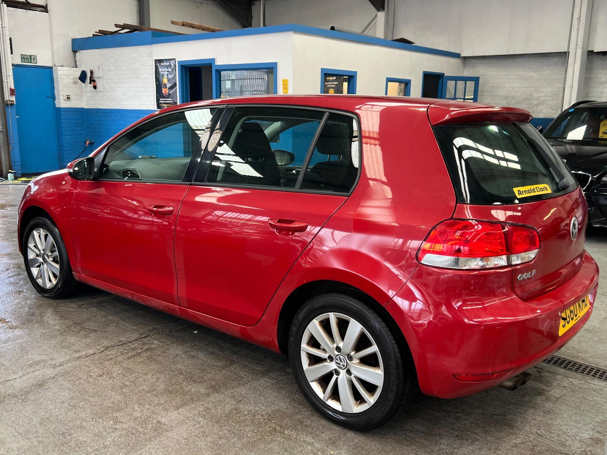 Volkswagen Golf - Image 4