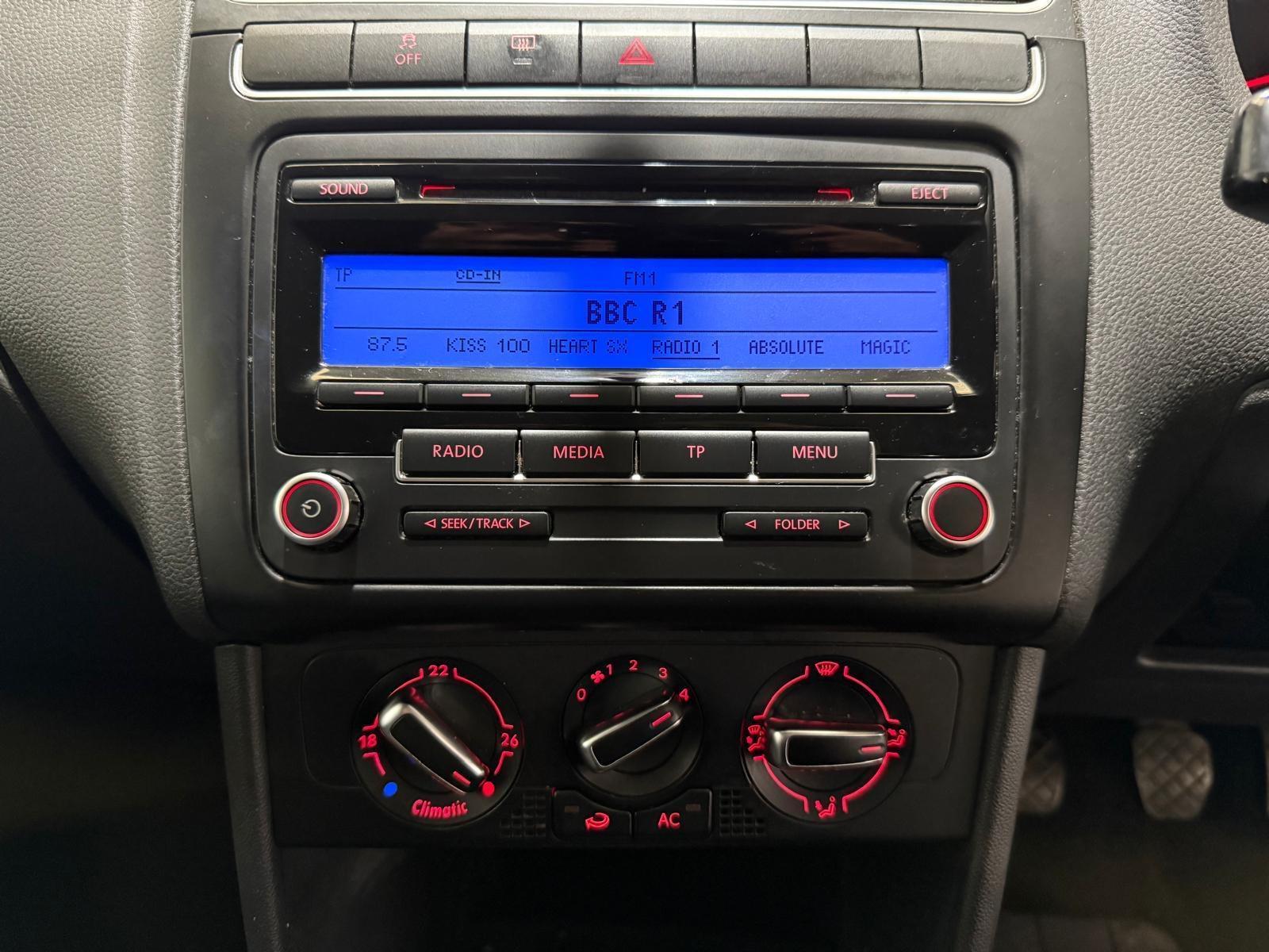 Volkswagen Polo - Image 21