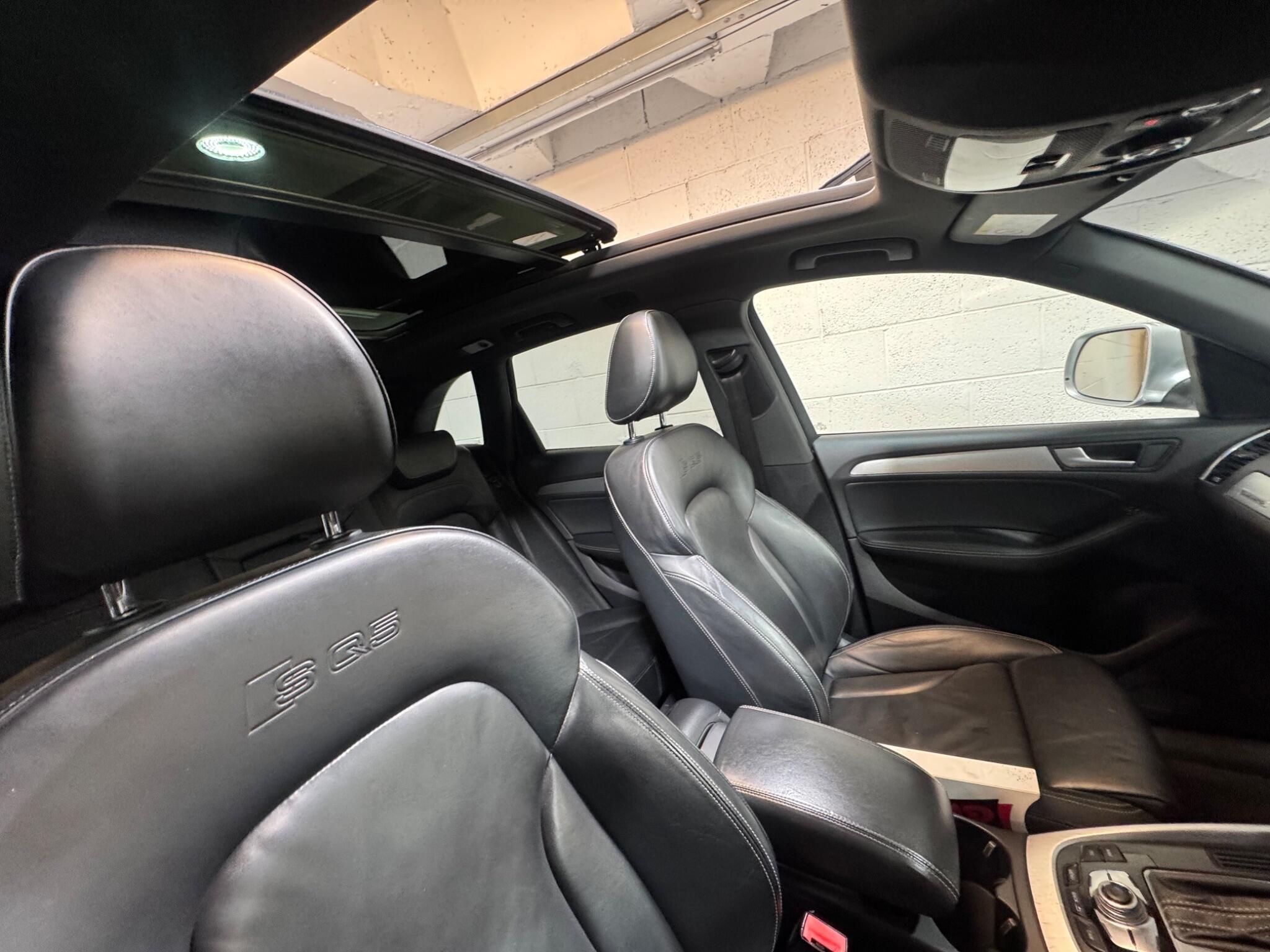 Audi SQ5 - Image 12