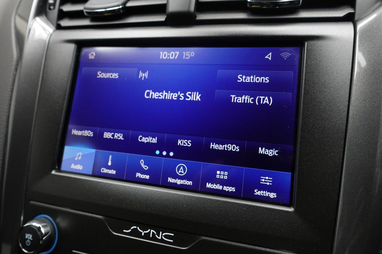 Ford Mondeo - Image 26