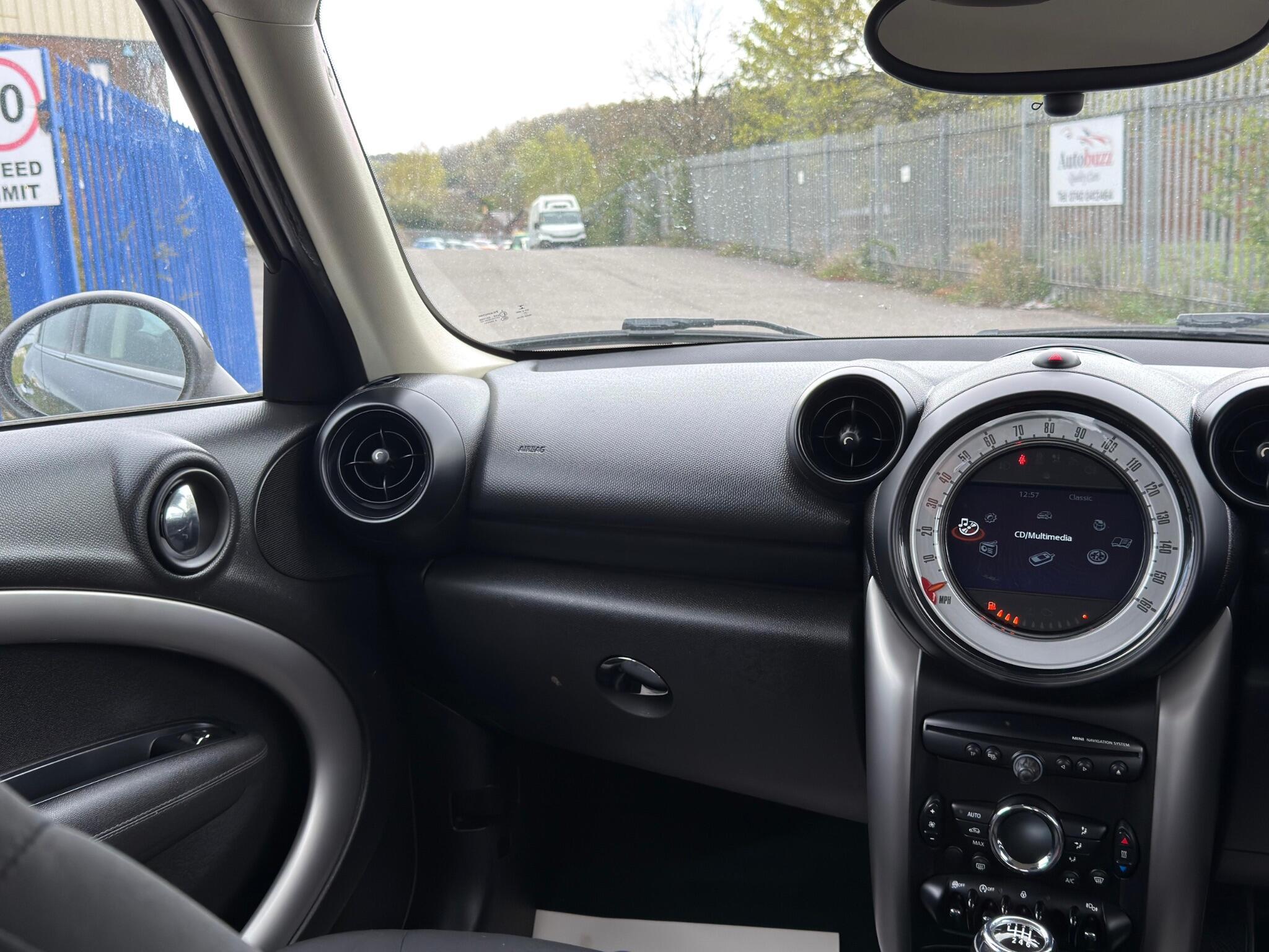 MINI Countryman - Image 20