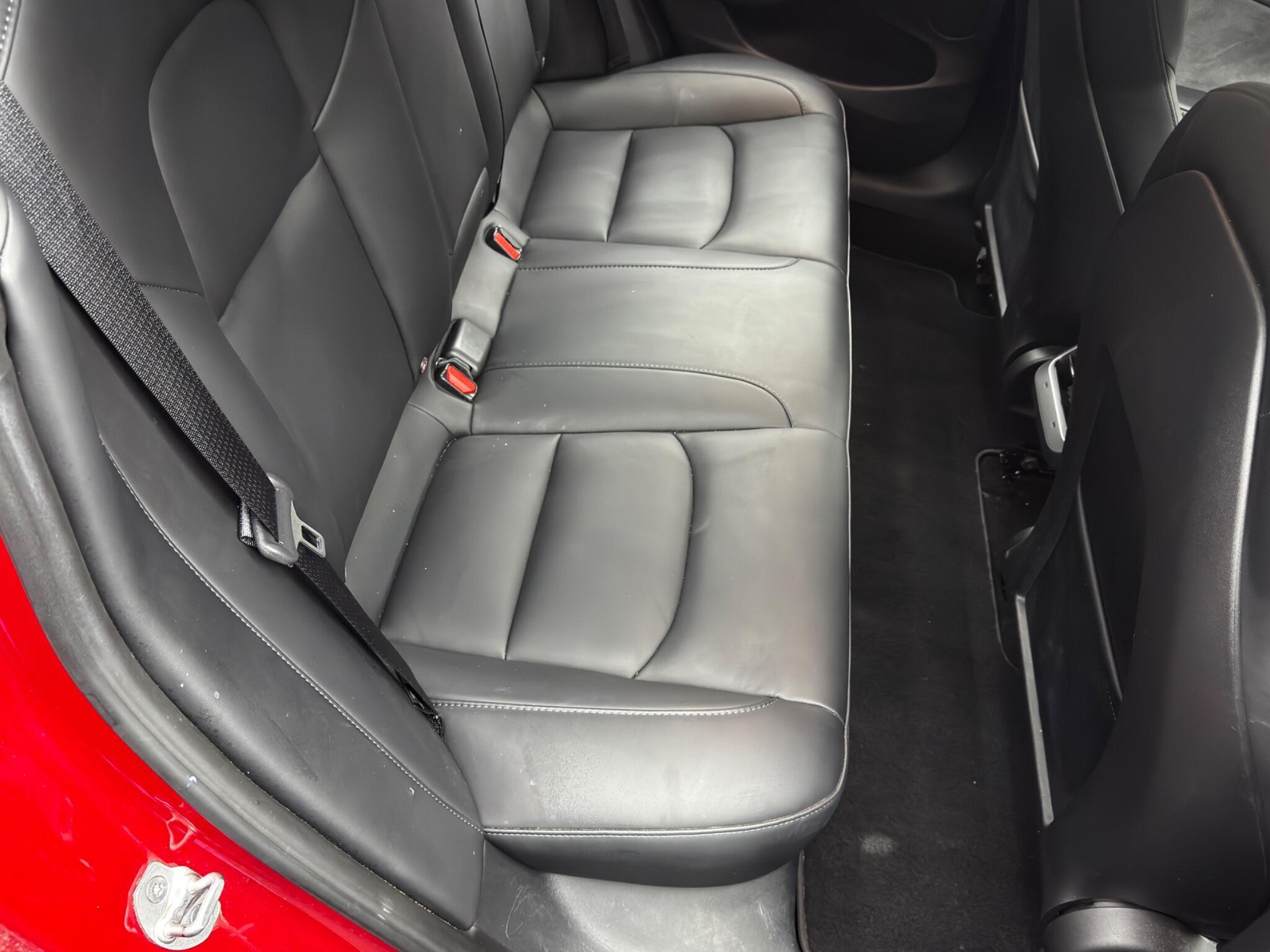 Tesla Model 3 - Image 16