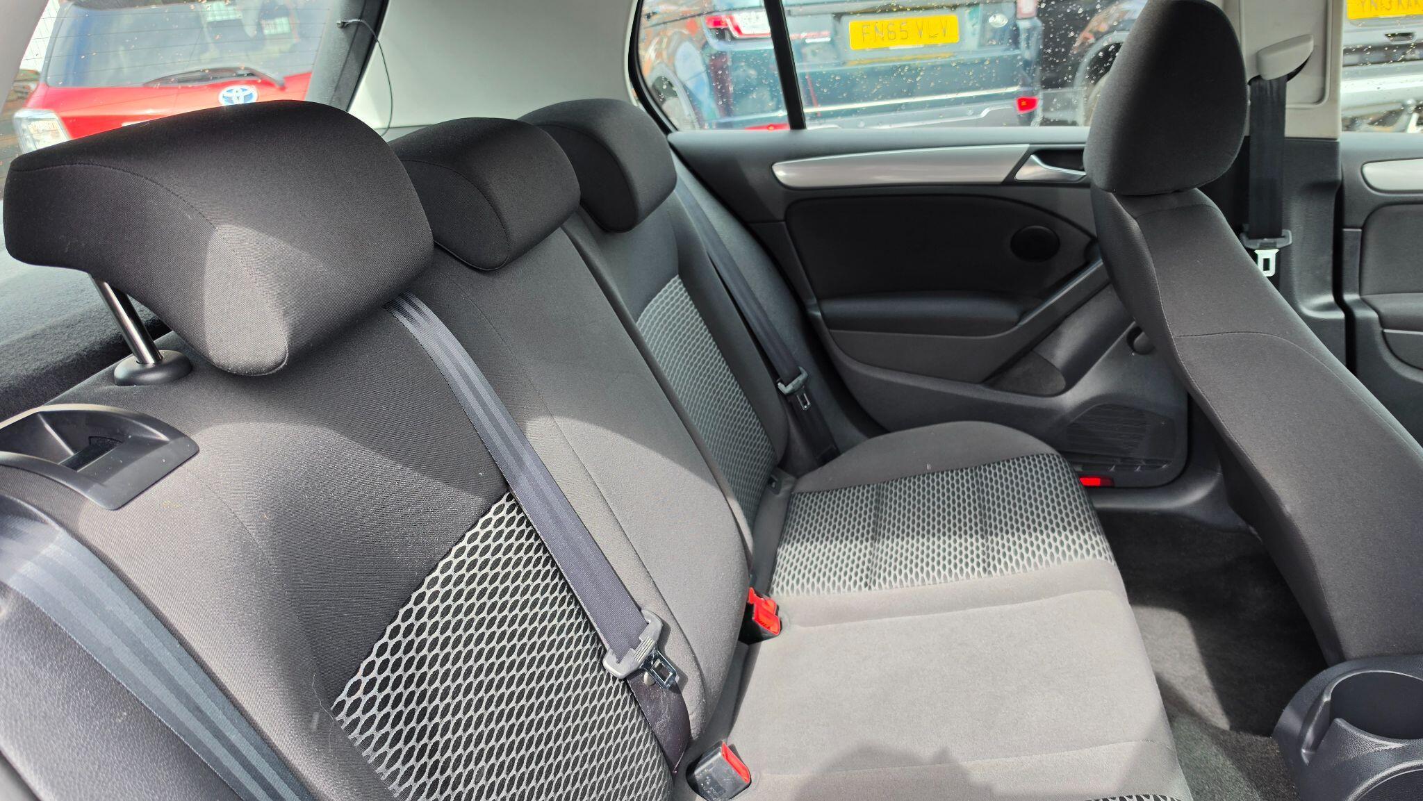 Volkswagen Golf - Image 19