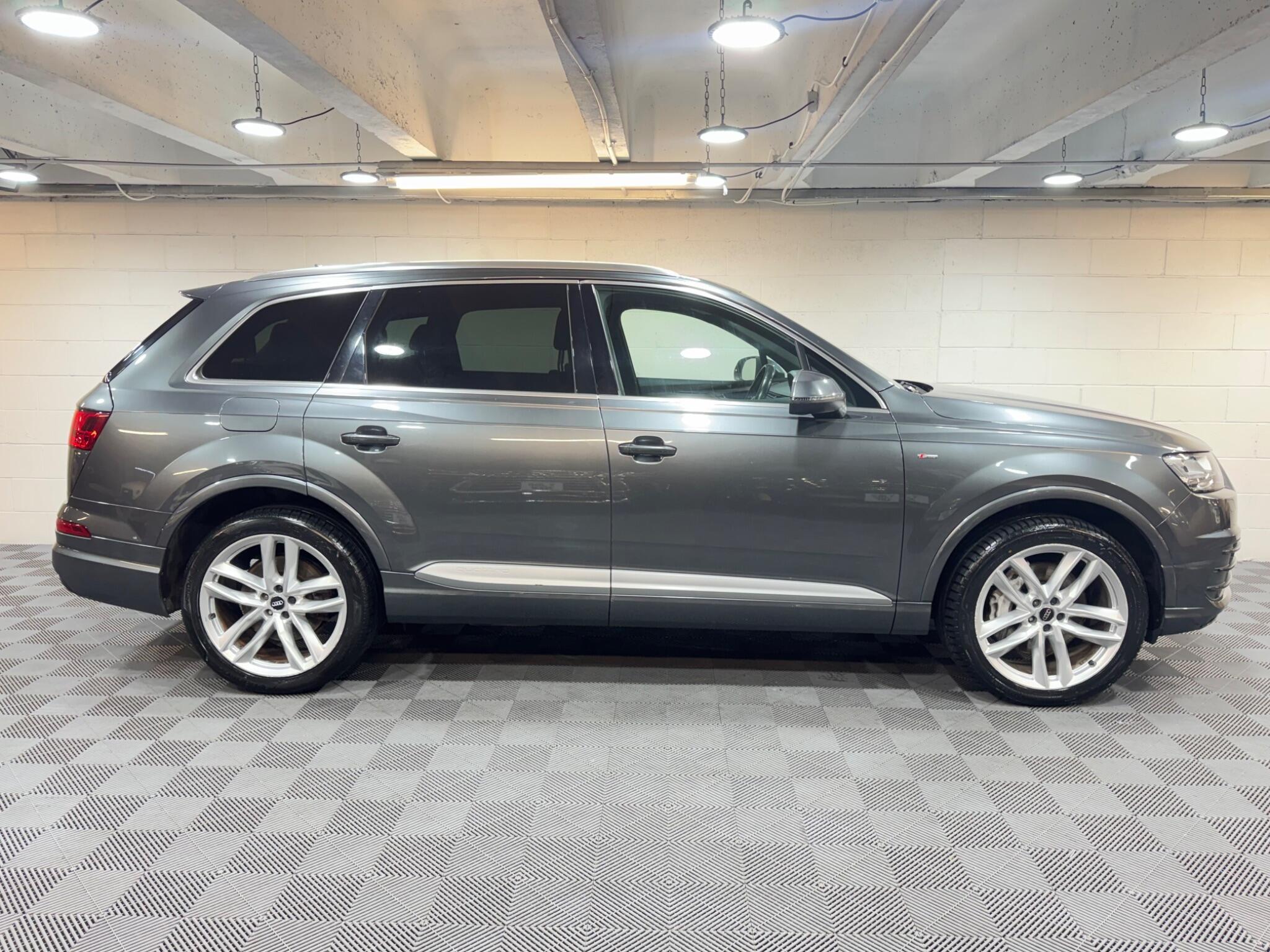 Audi Q7 - Image 5