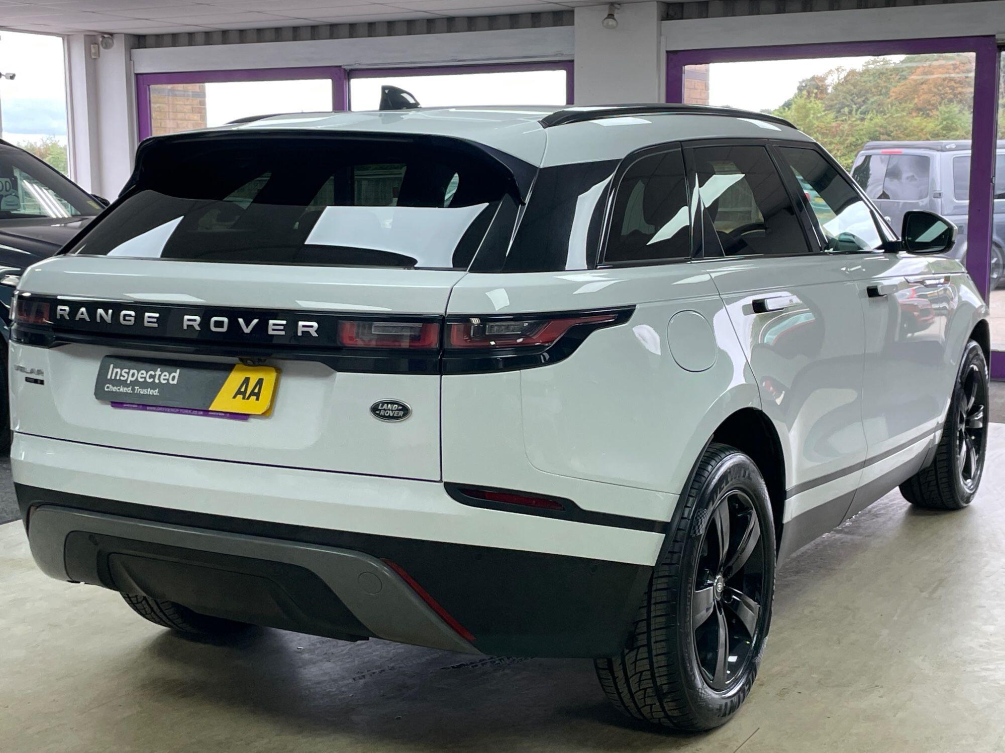 Land Rover Range Rover Velar - Image 11
