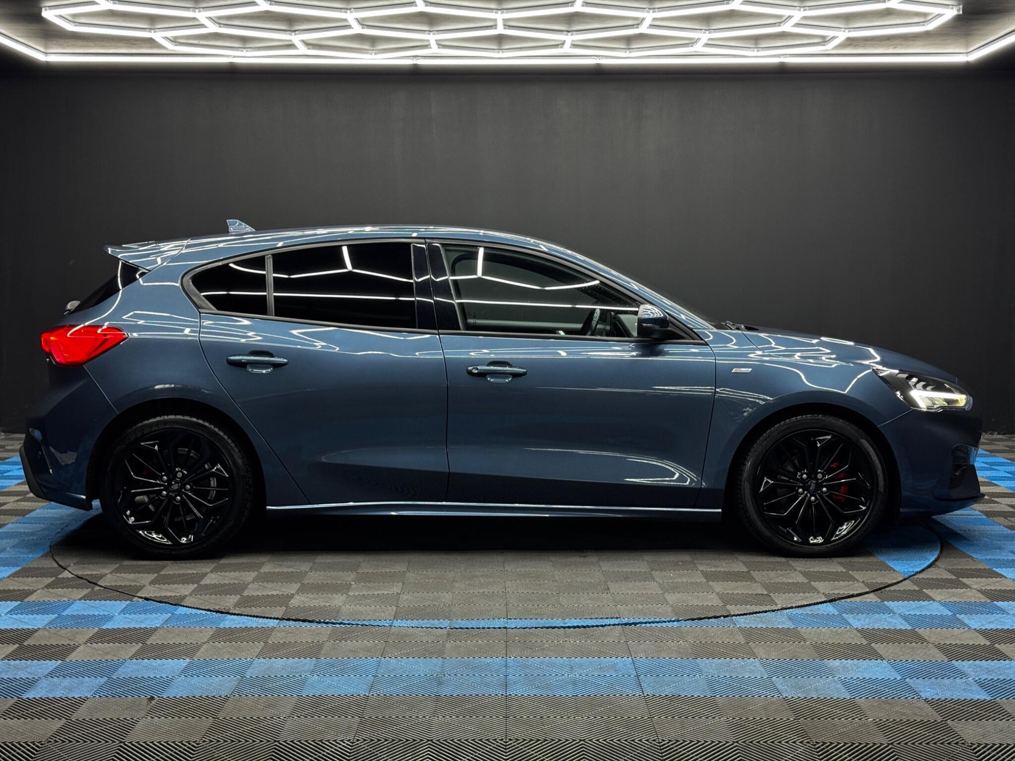 Ford Focus - Image 4