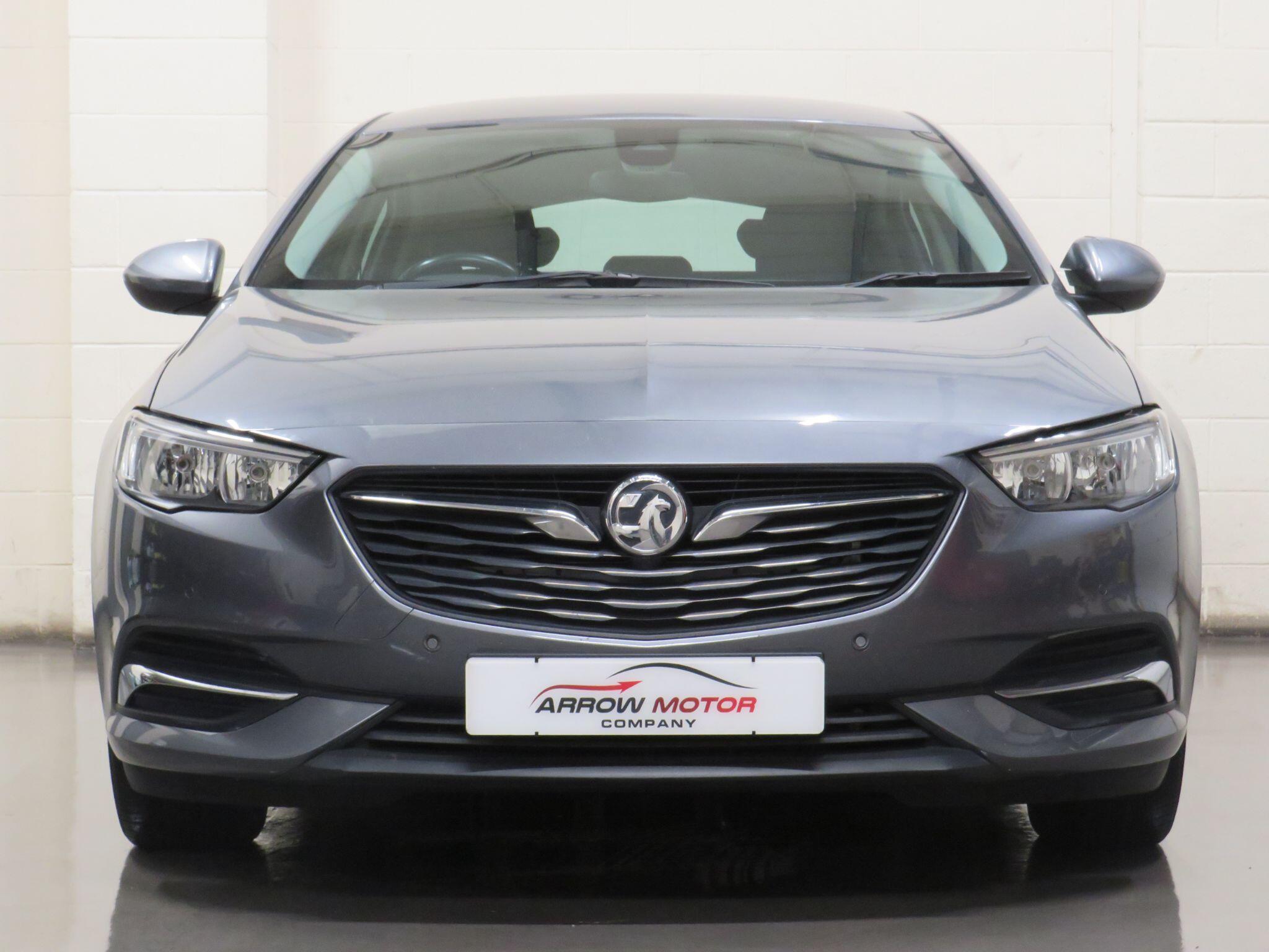 Vauxhall Insignia - Image 9