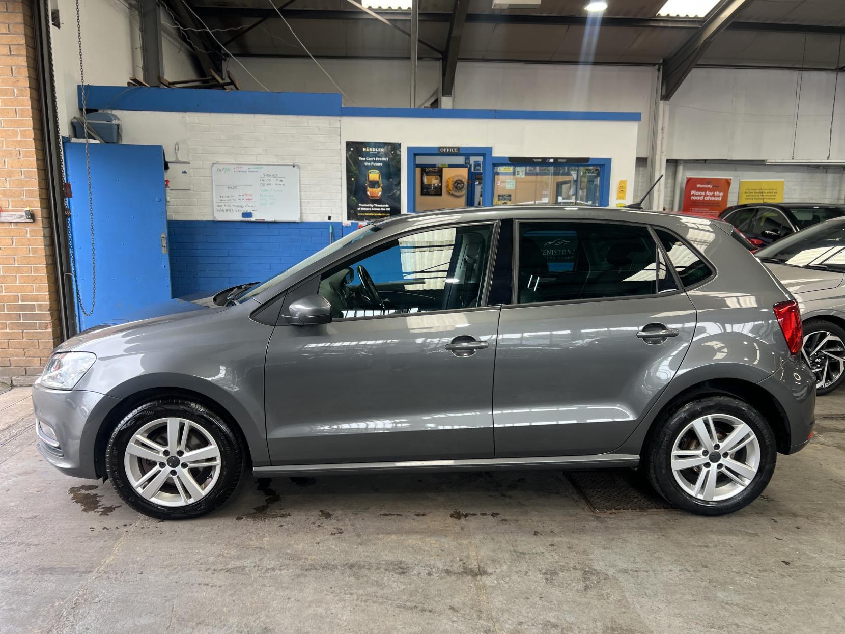 Volkswagen Polo - Image 4
