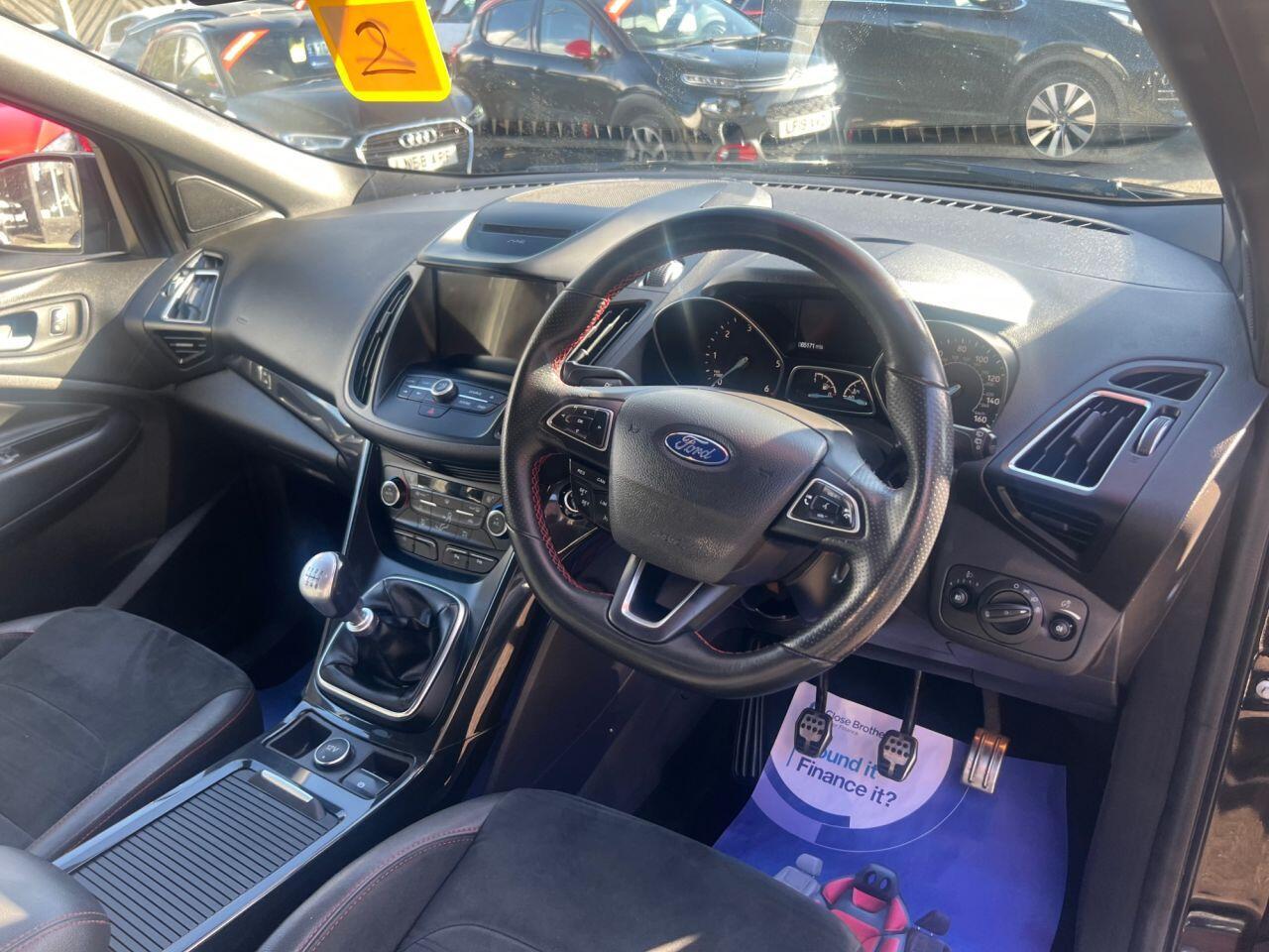Ford Kuga - Image 15
