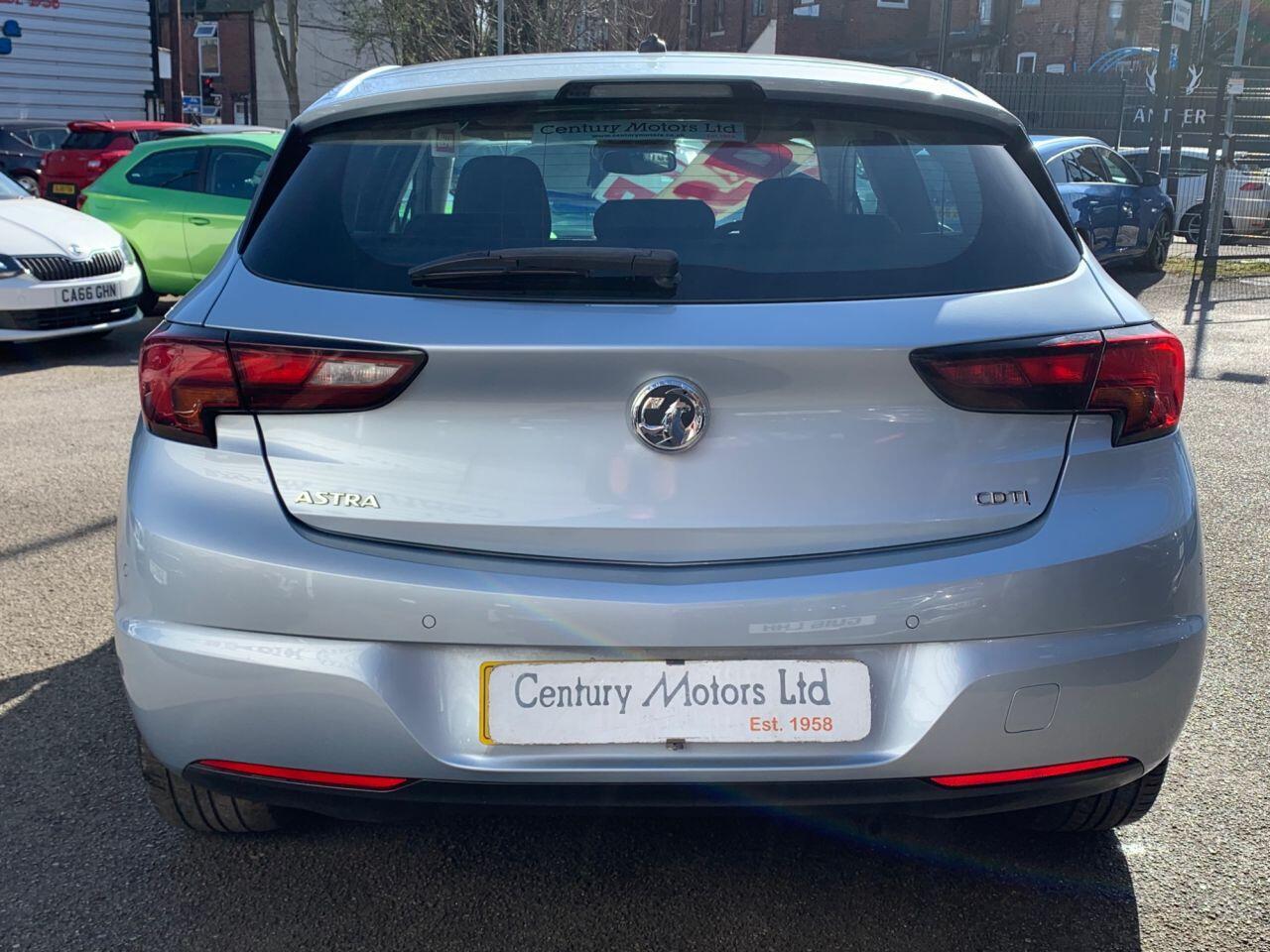 Vauxhall Astra - Image 9