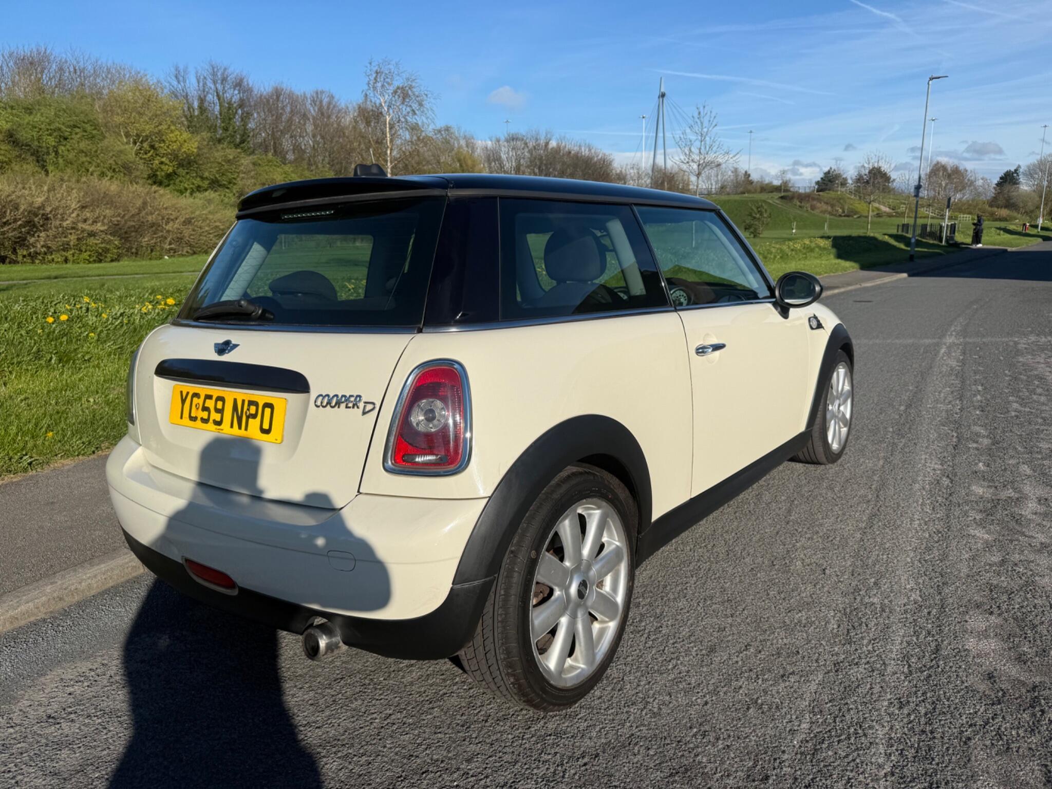 MINI Hatch - Image 3