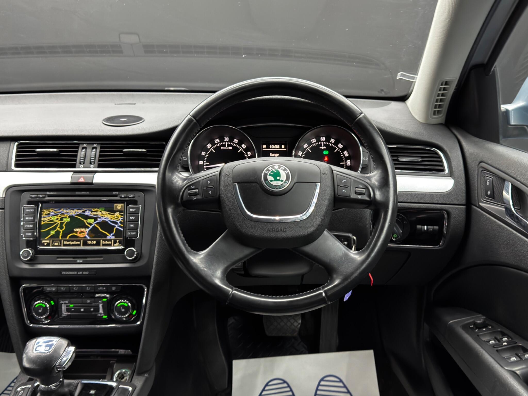 Skoda Superb - Image 18