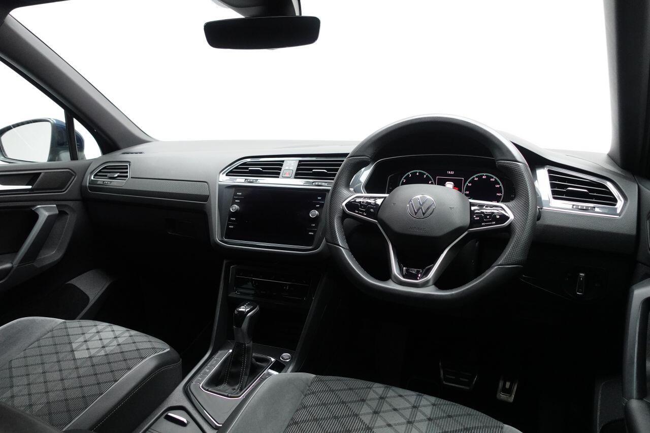 Volkswagen Tiguan - Image 15