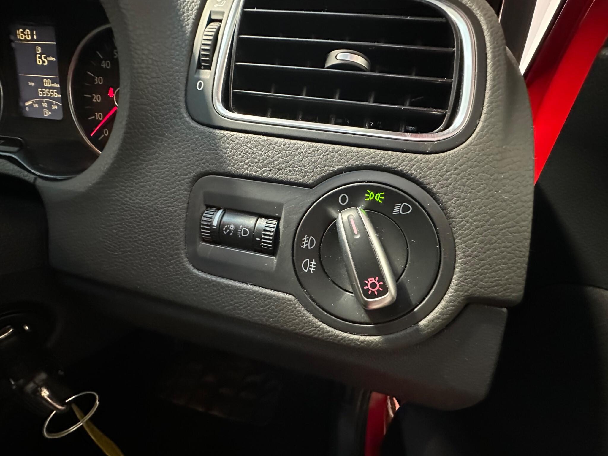 Volkswagen Polo - Image 15