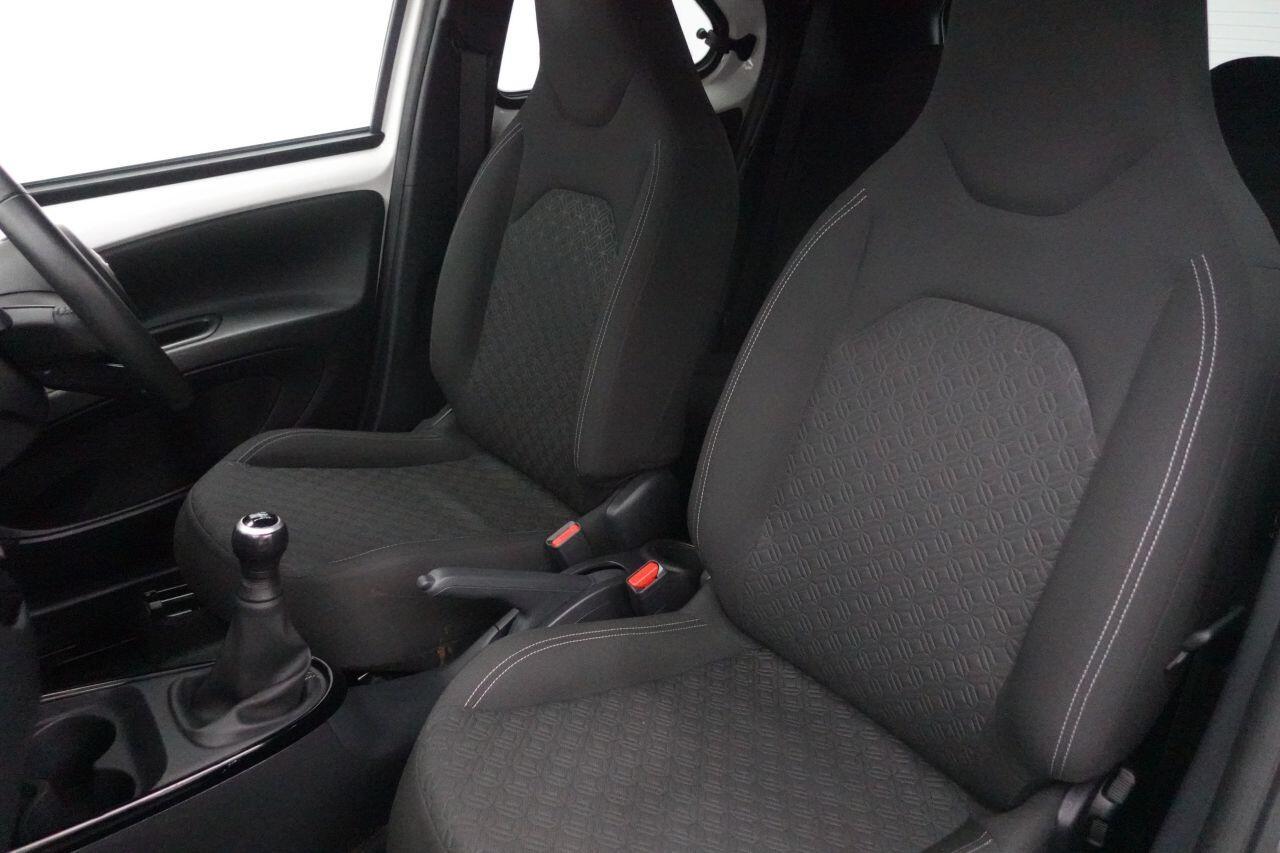 Toyota Aygo X - Image 3