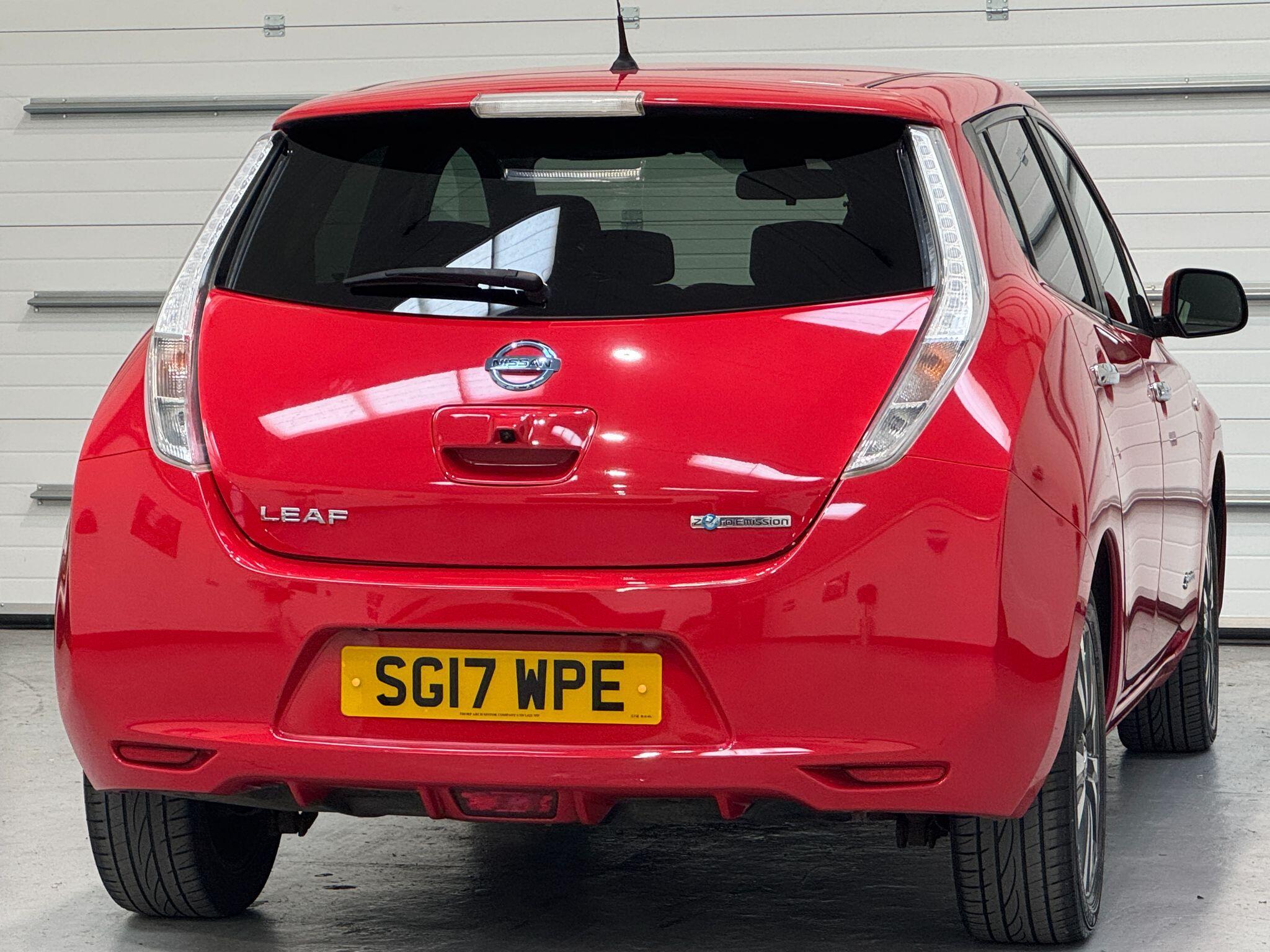 Nissan Leaf - Image 12