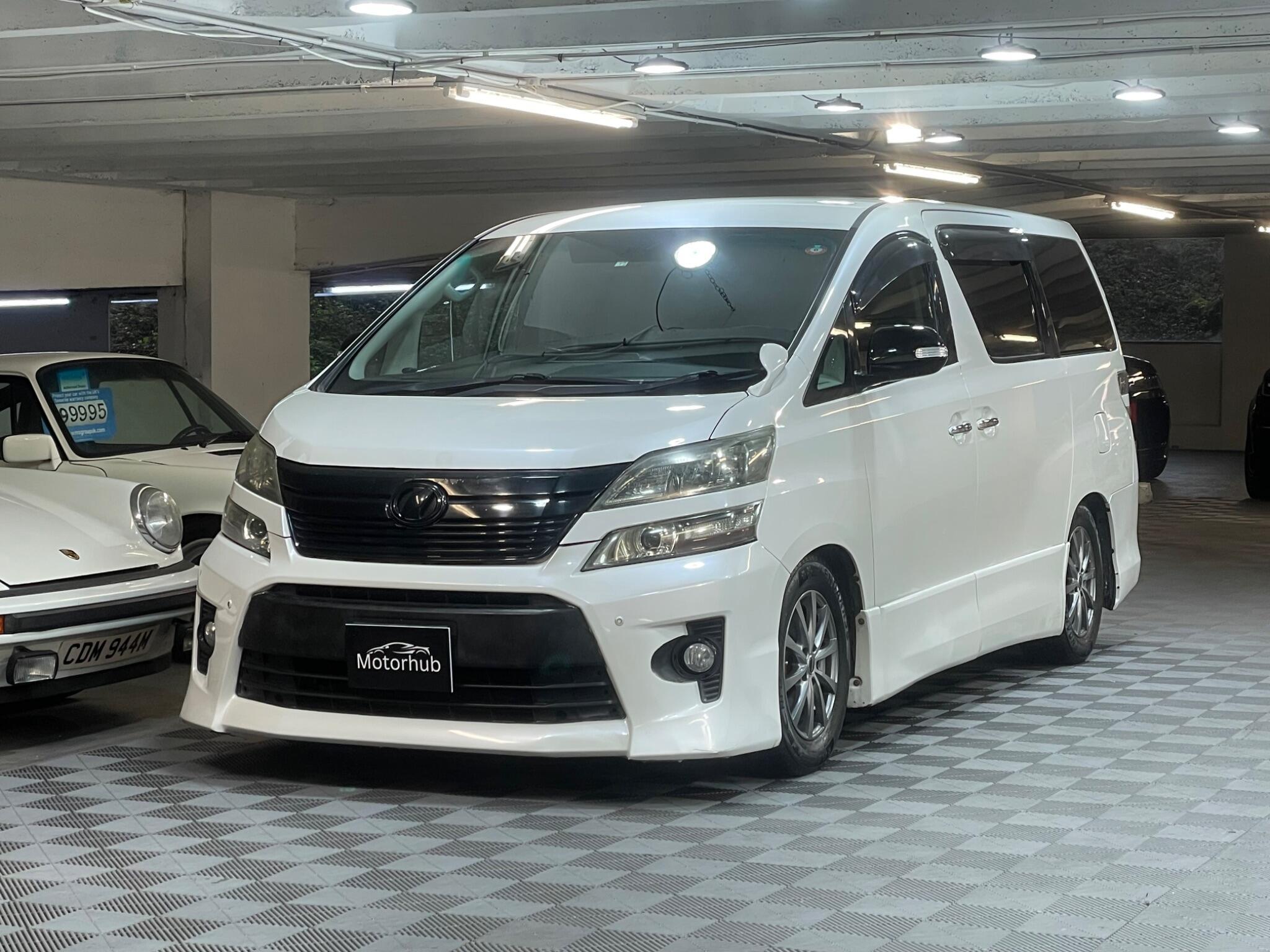 Toyota Vellfire - Image 7