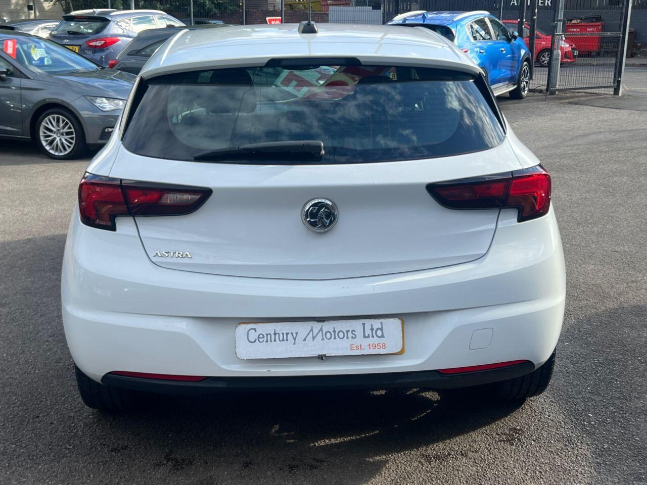 Vauxhall Astra - Image 13