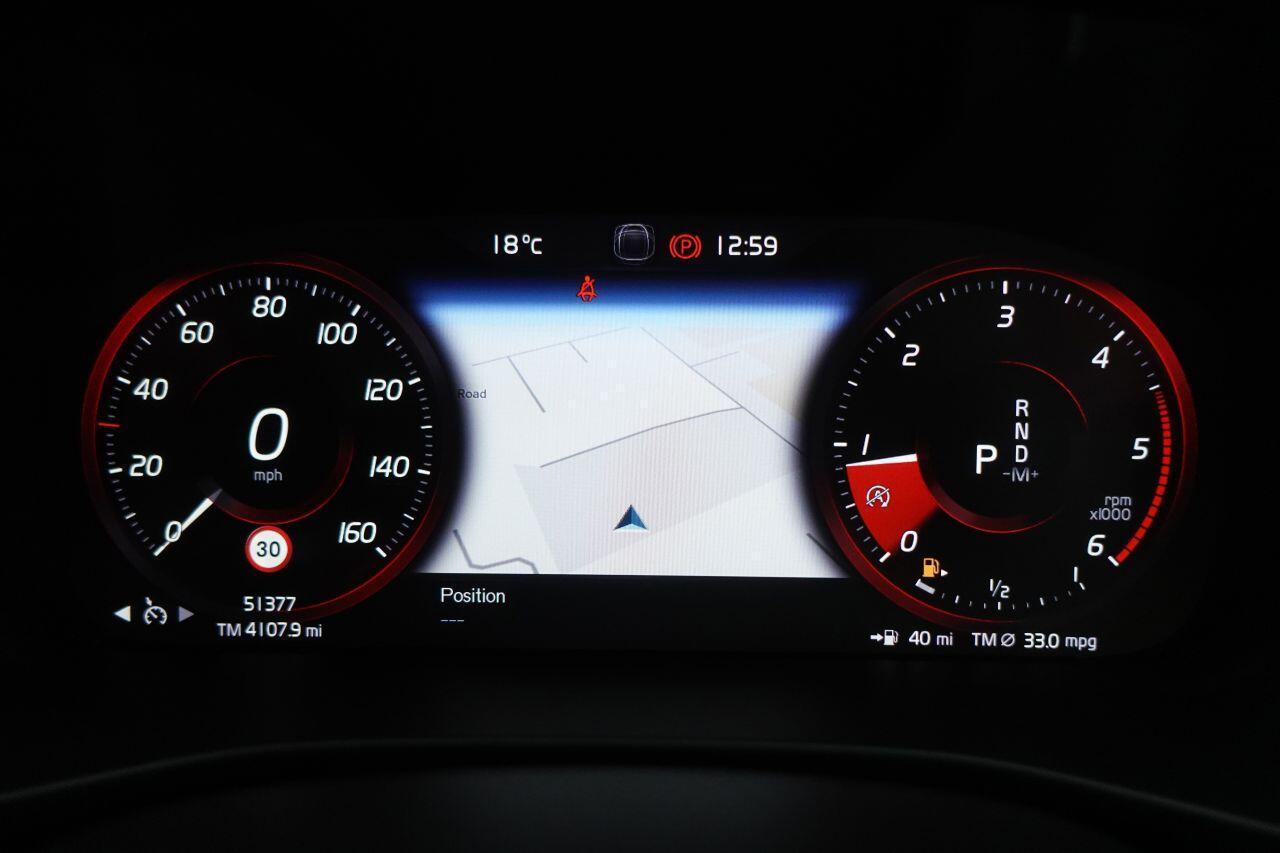 Volvo XC40 - Image 33