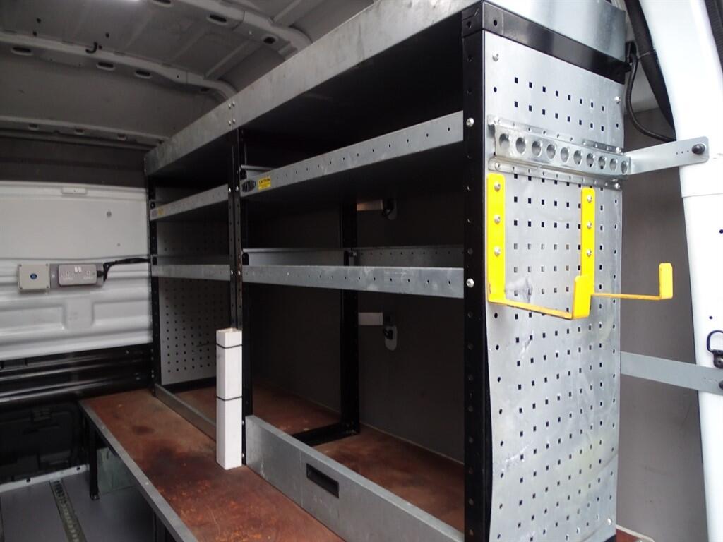 Renault Trafic - Image 15