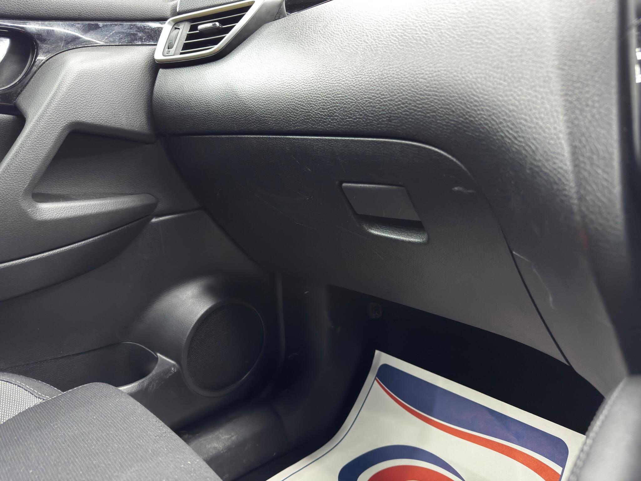 Nissan Qashqai - Image 34