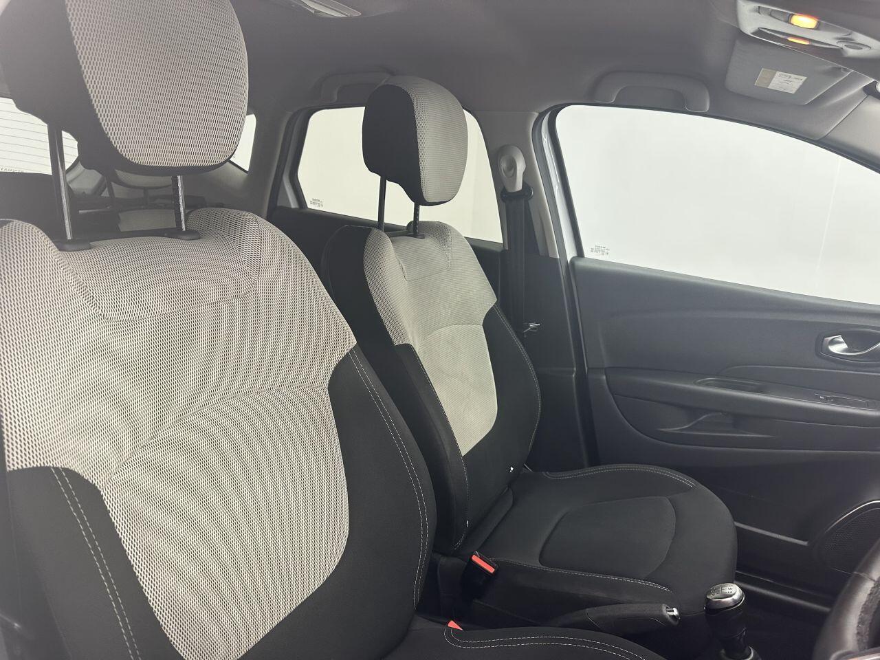 Renault Captur - Image 14