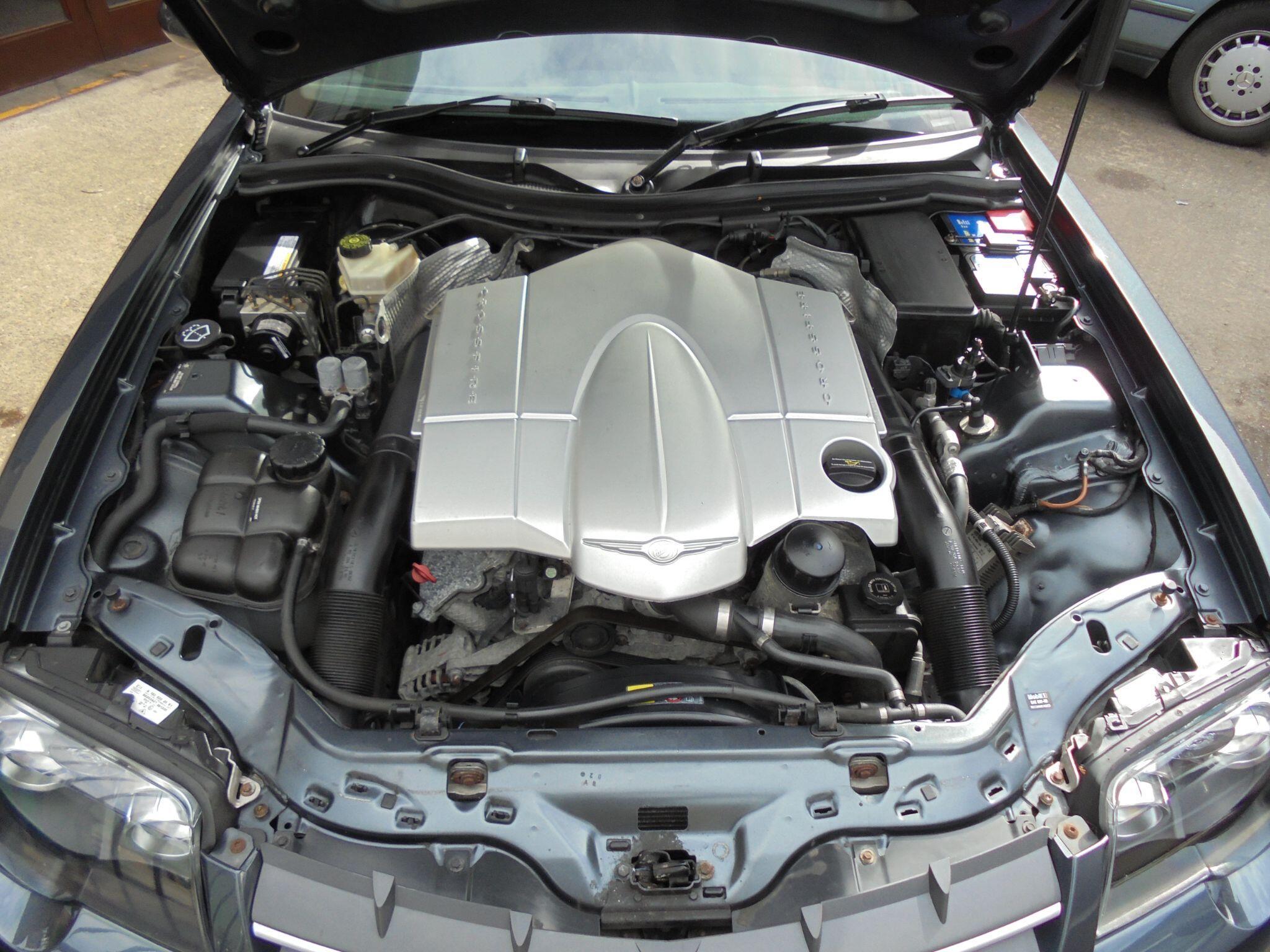 Chrysler Crossfire - Image 11