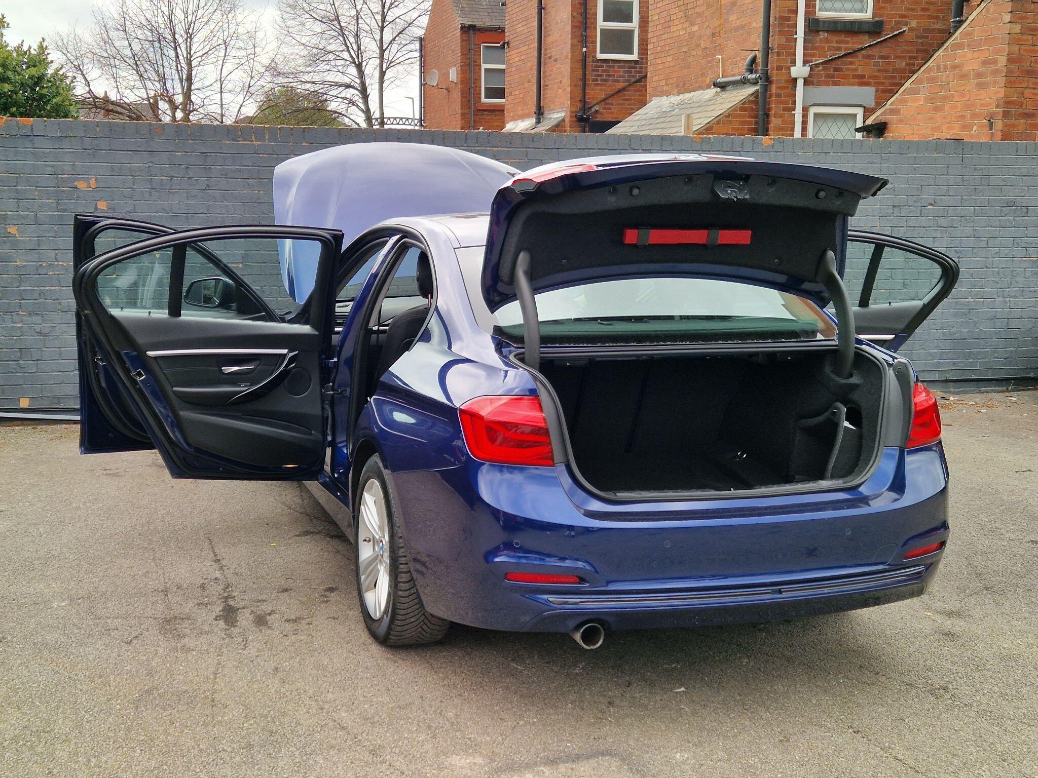 BMW 3 Series - Image 18