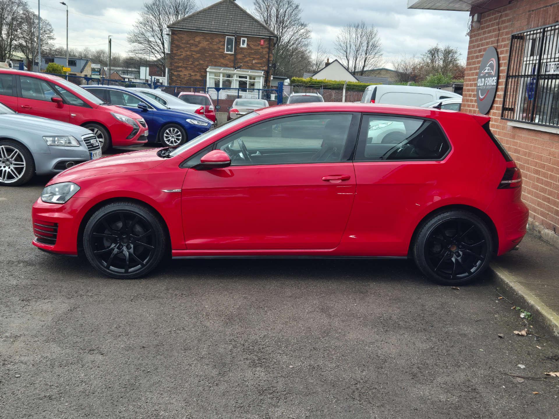 Volkswagen Golf - Image 6