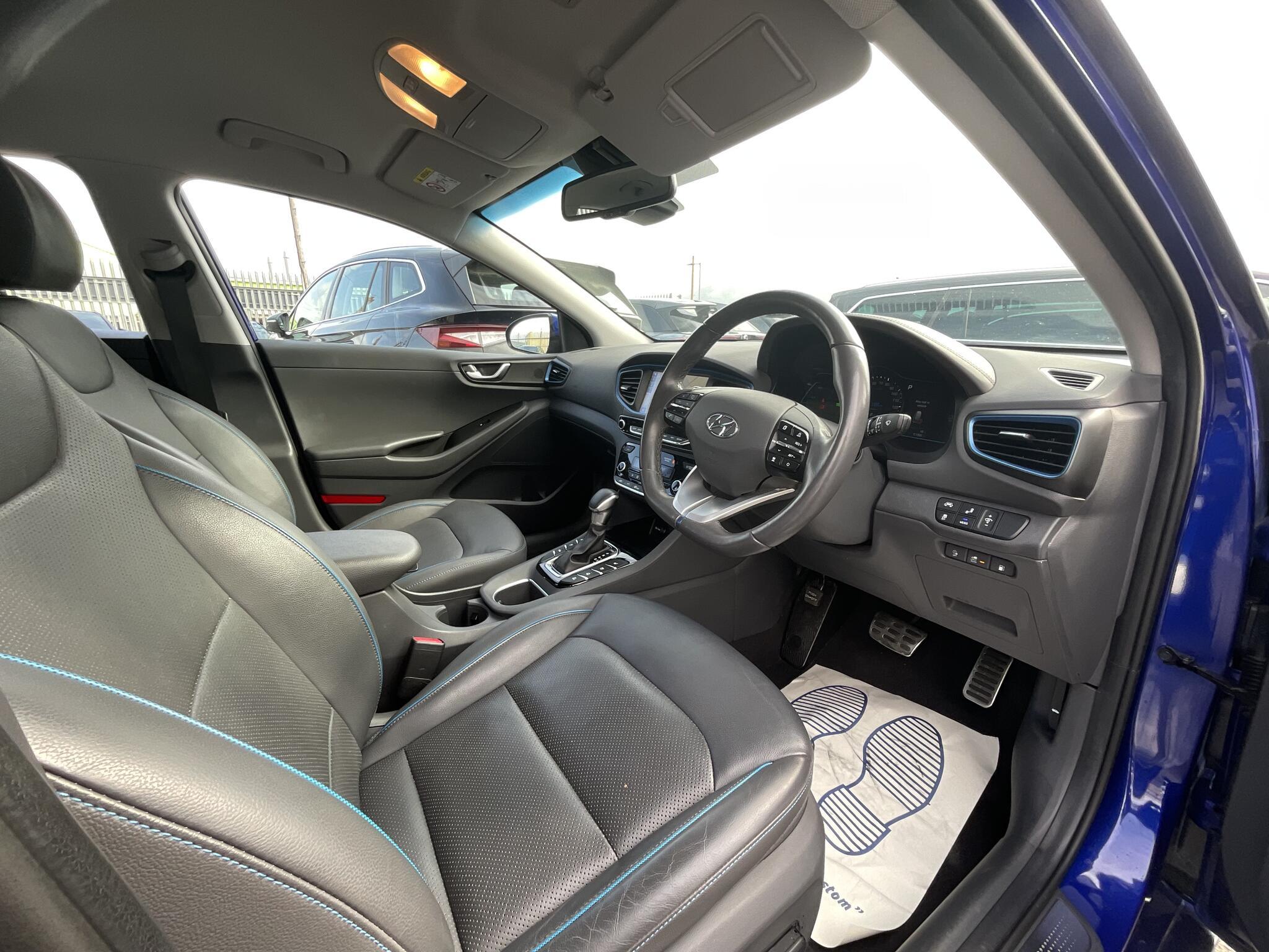 Hyundai Ioniq - Image 7