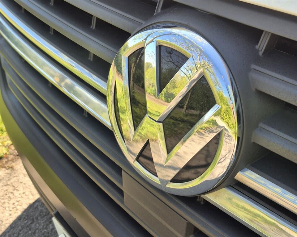 Volkswagen Transporter - Image 5