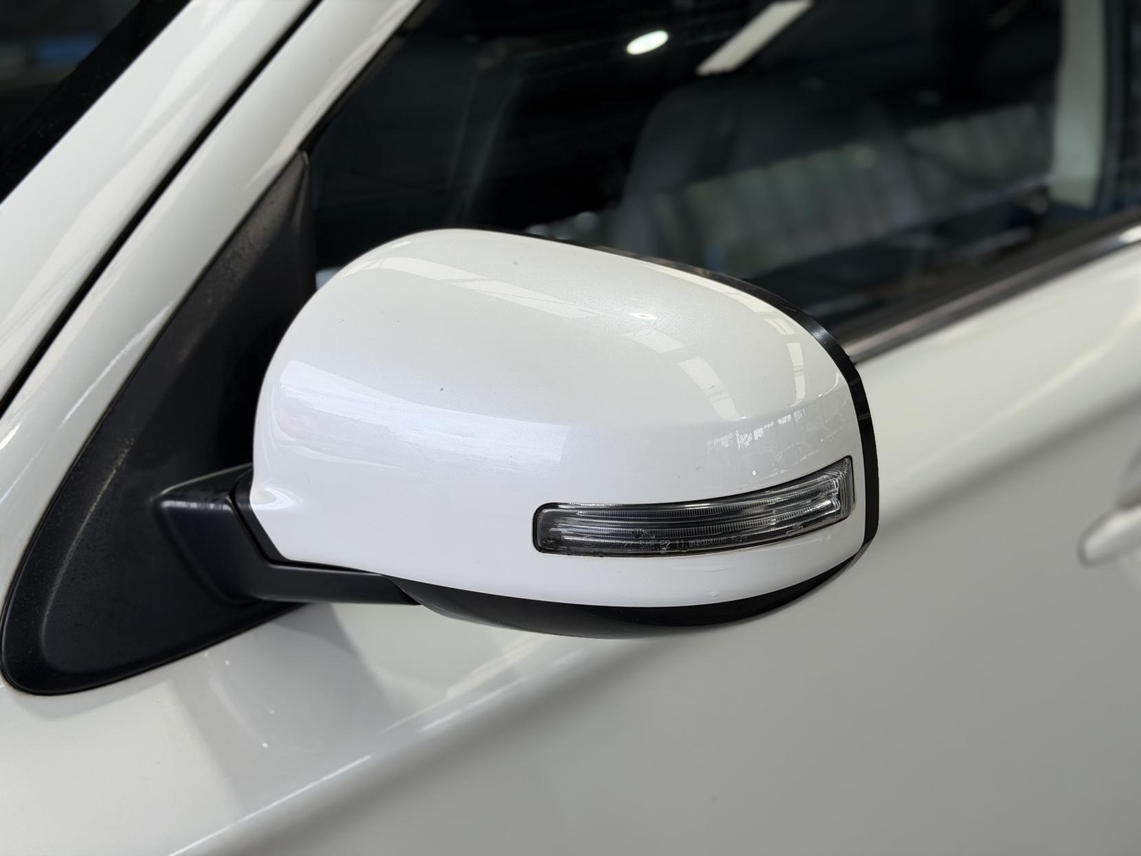 Mitsubishi Outlander - Image 16