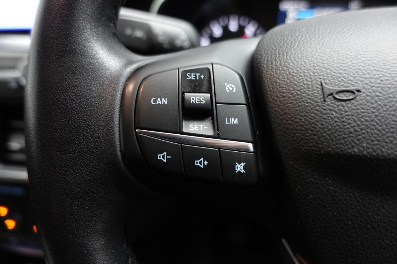 Ford Focus - Image 33