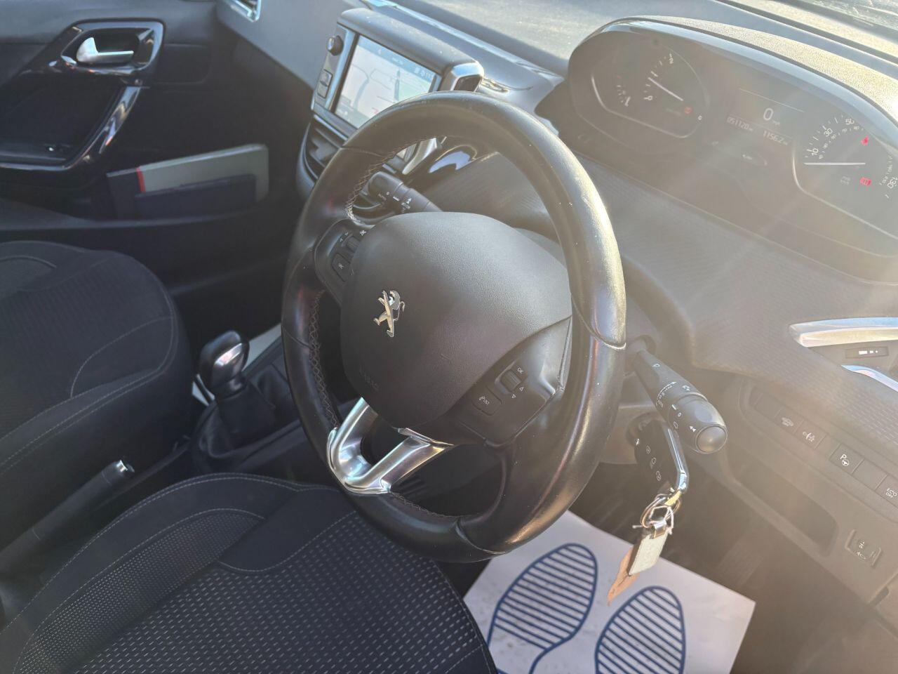 Peugeot 208 - Image 10