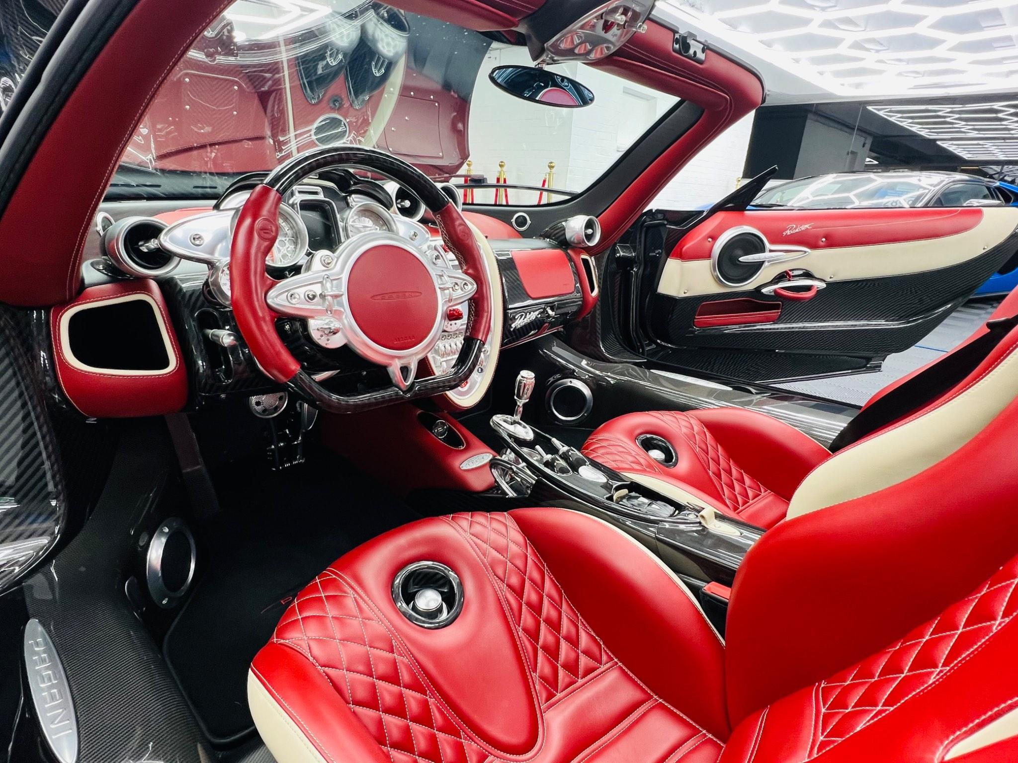 Pagani Huayra - Image 9