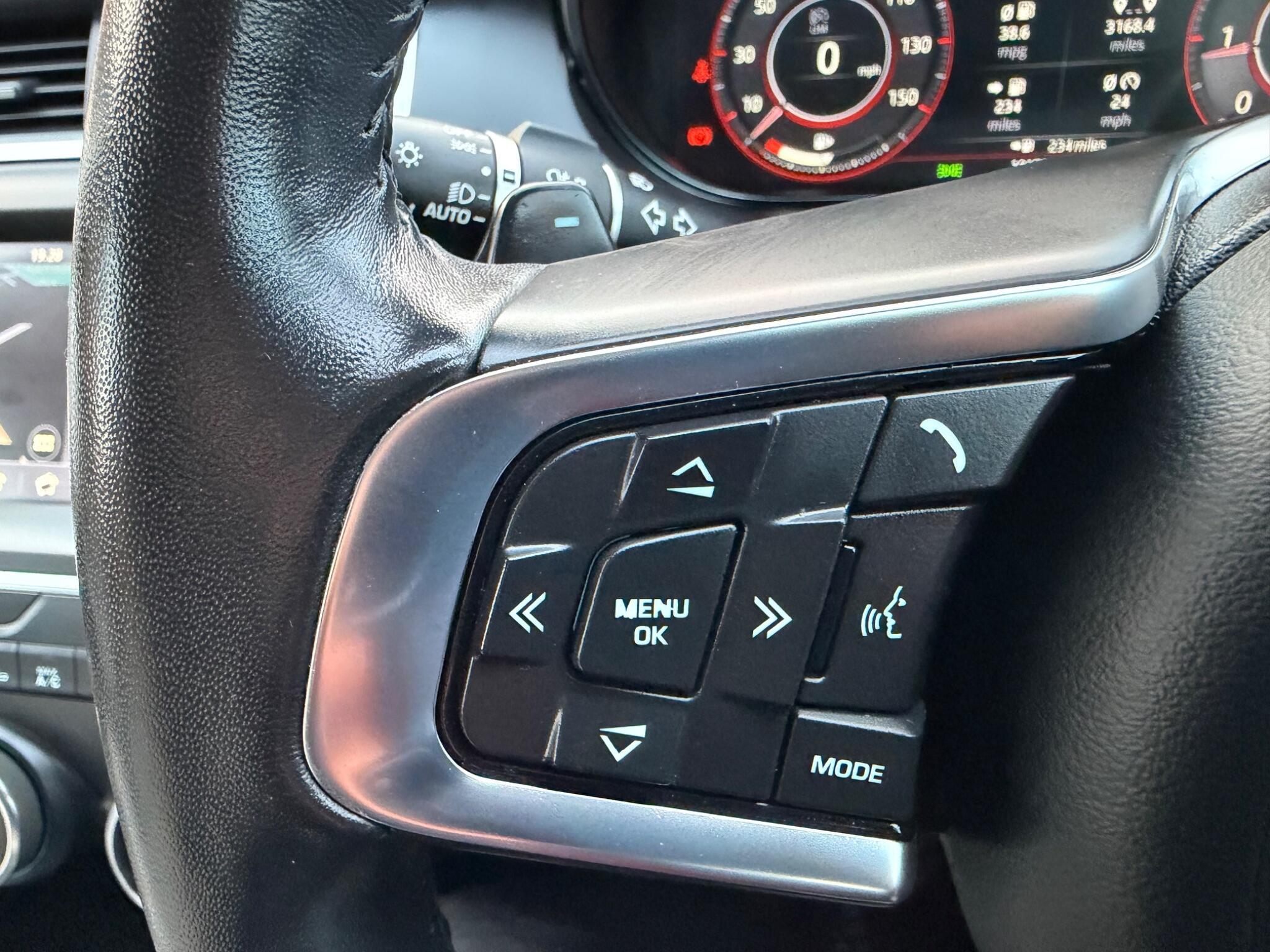 Jaguar E-Pace - Image 53