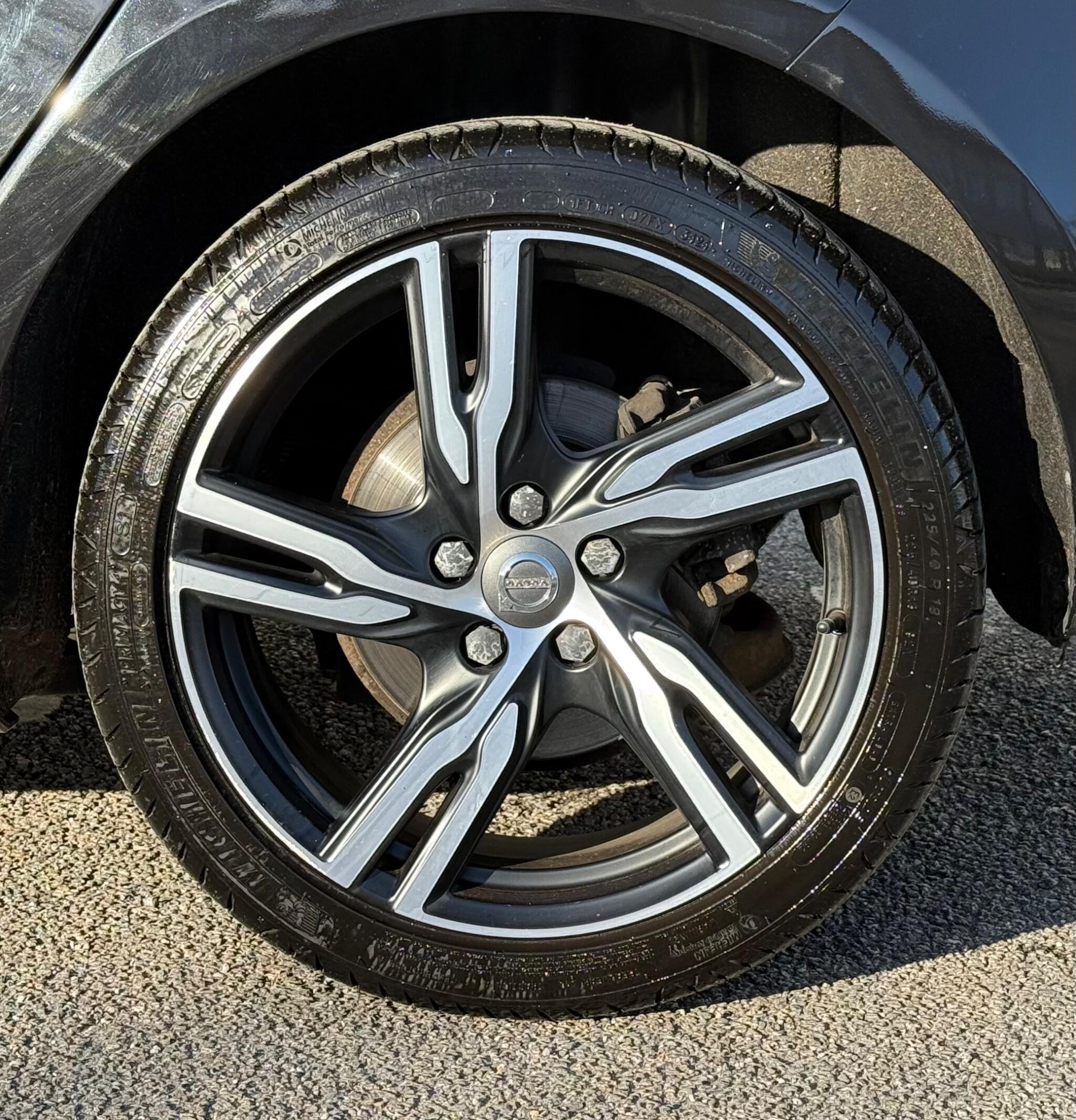 Volvo V40 - Image 18