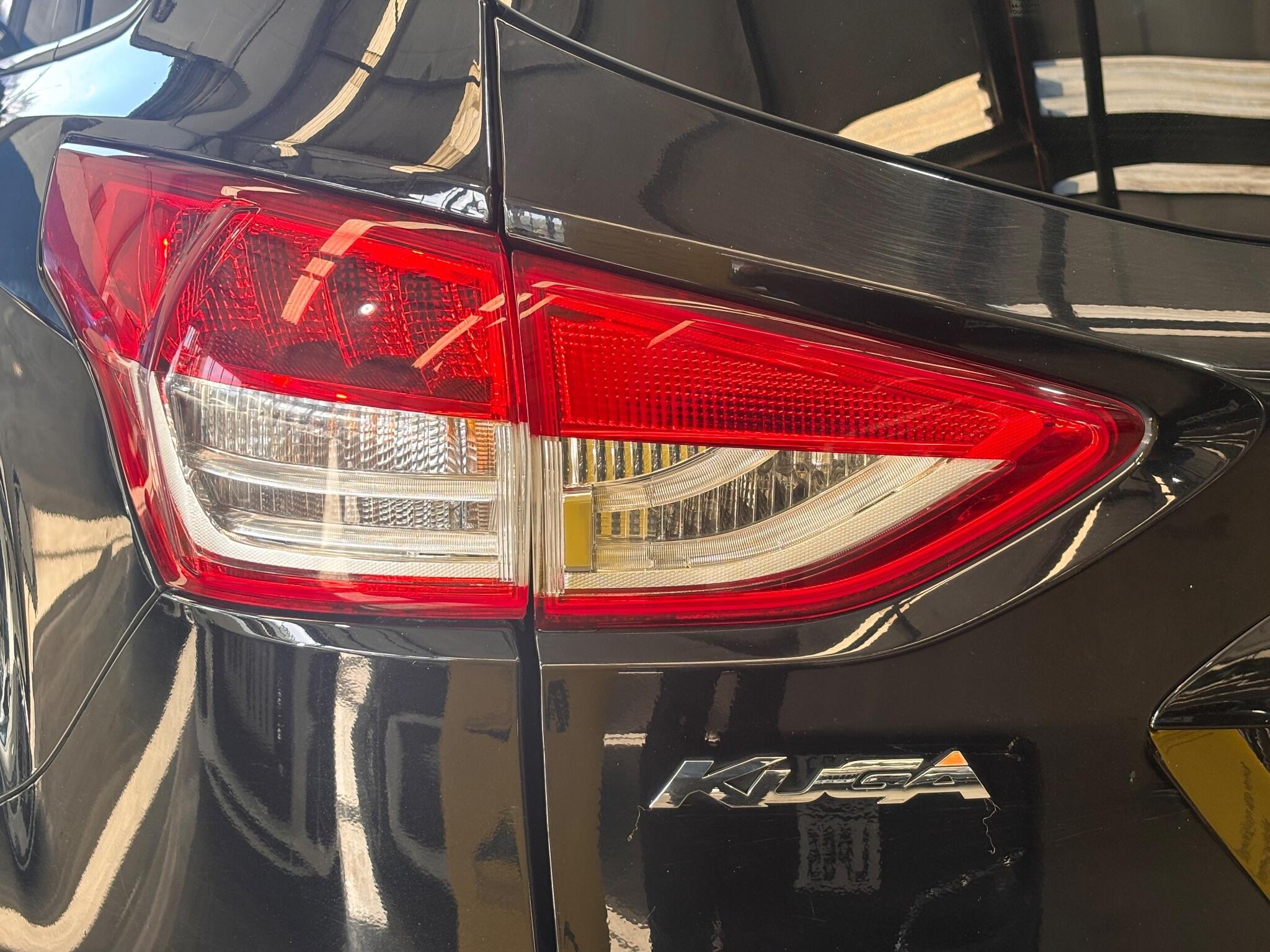 Ford Kuga - Image 33