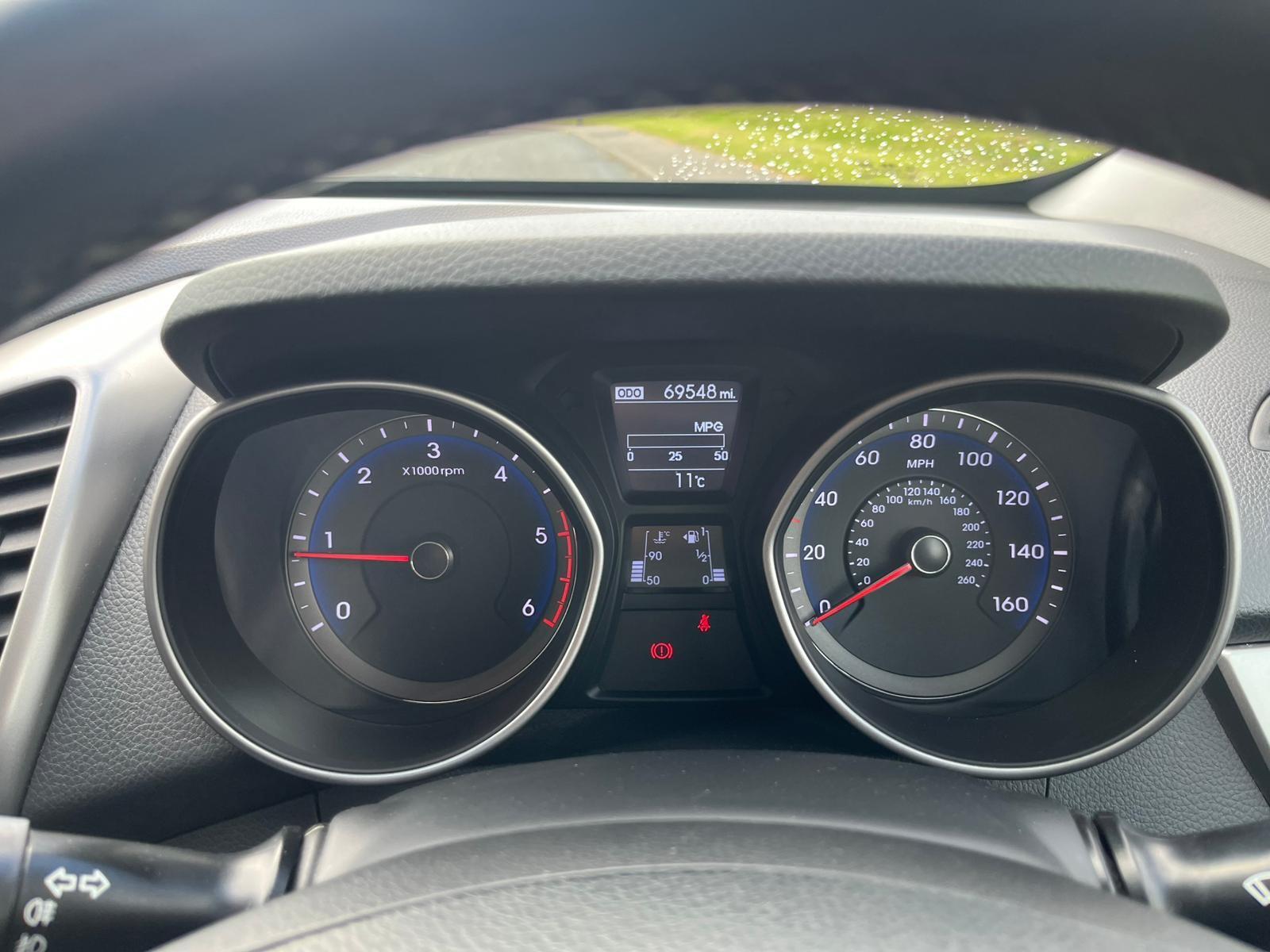 Hyundai i30 - Image 19