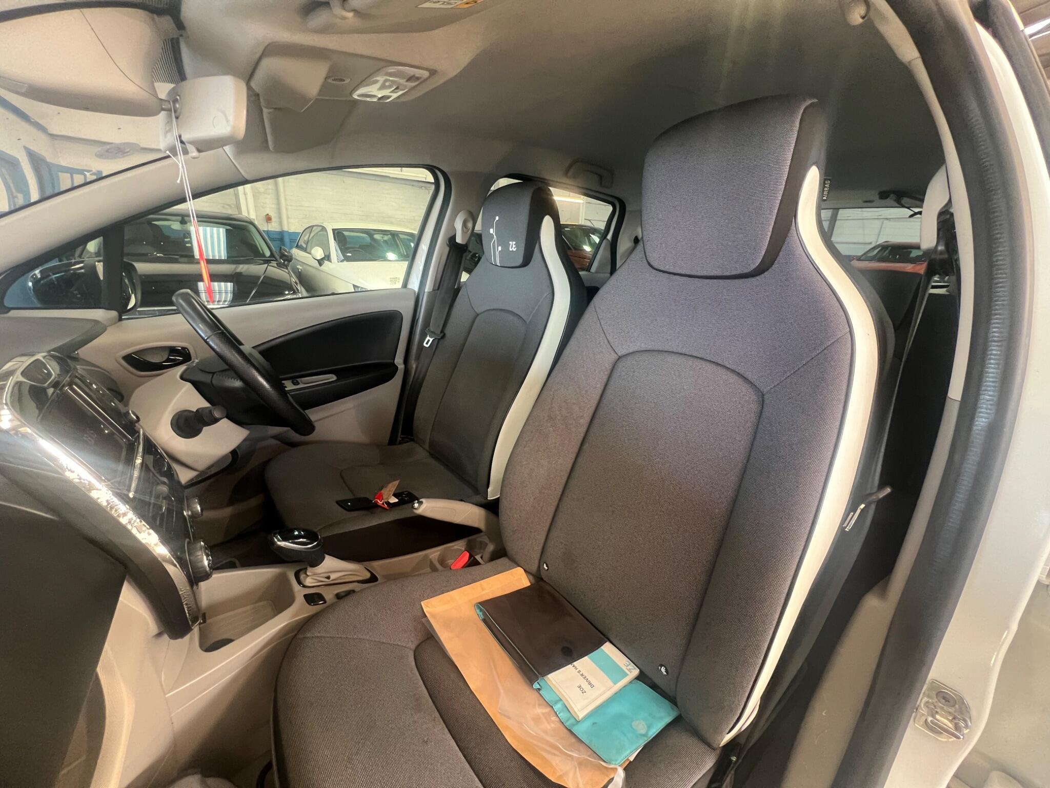 Renault Zoe - Image 38