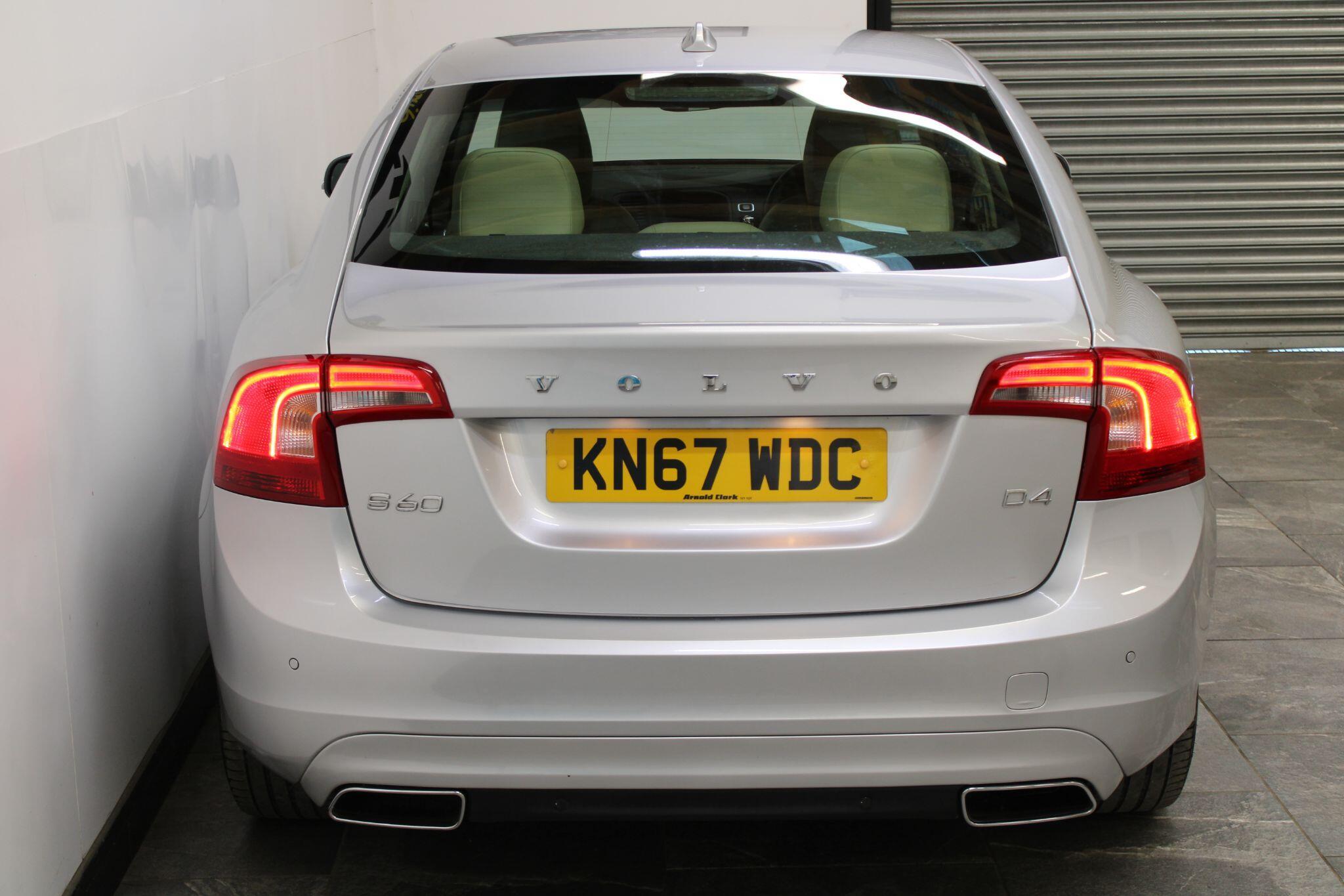 Volvo S60 - Image 14