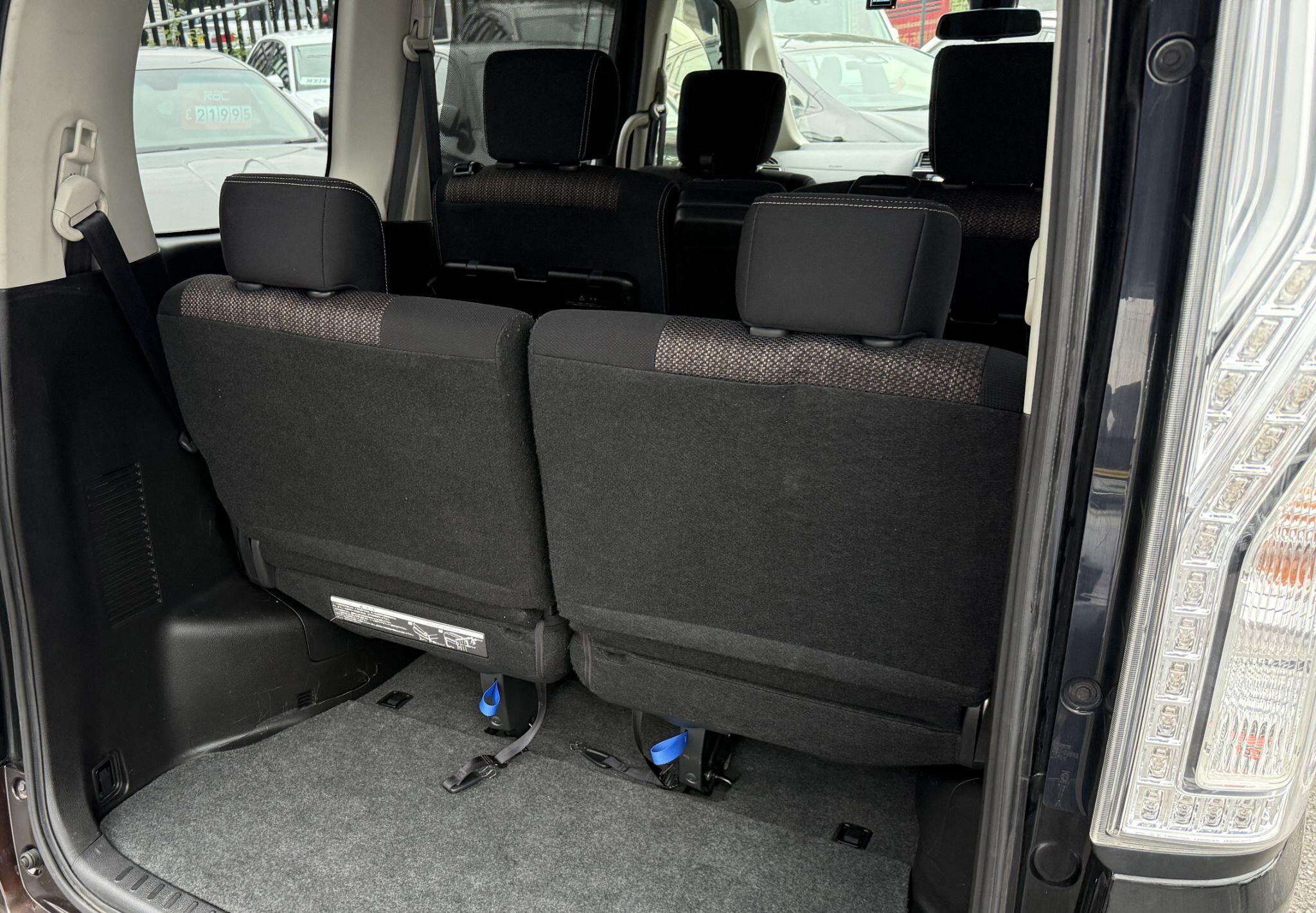 Nissan Serena - Image 83