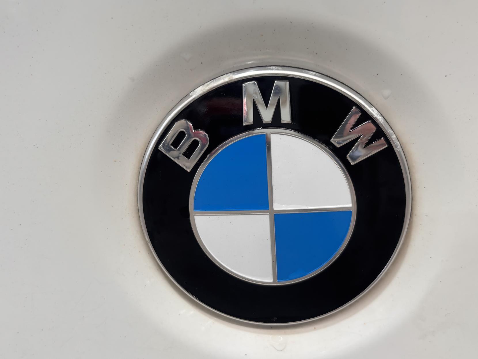 BMW 3 Series - Image 13