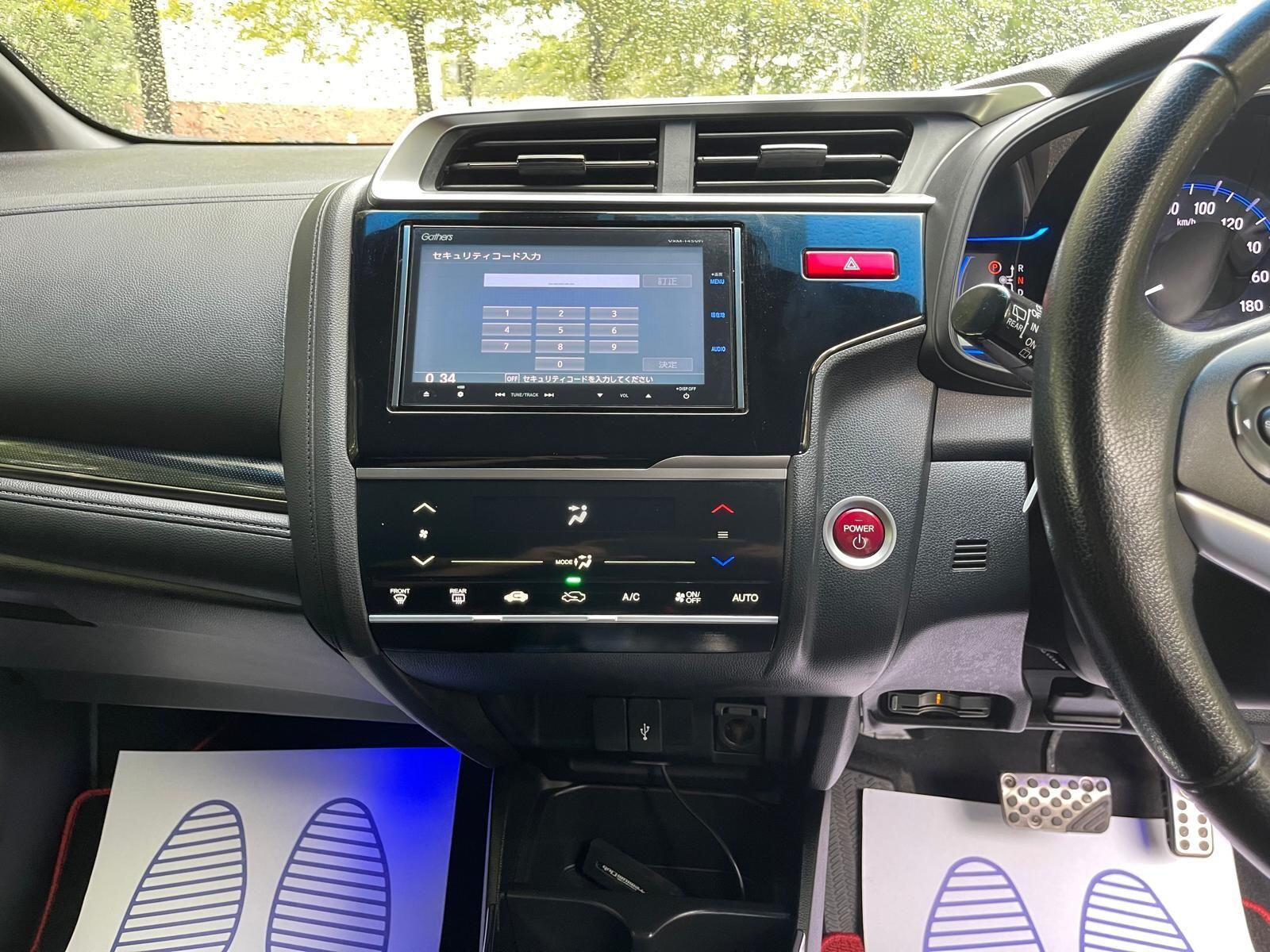 Honda FIT - Image 34